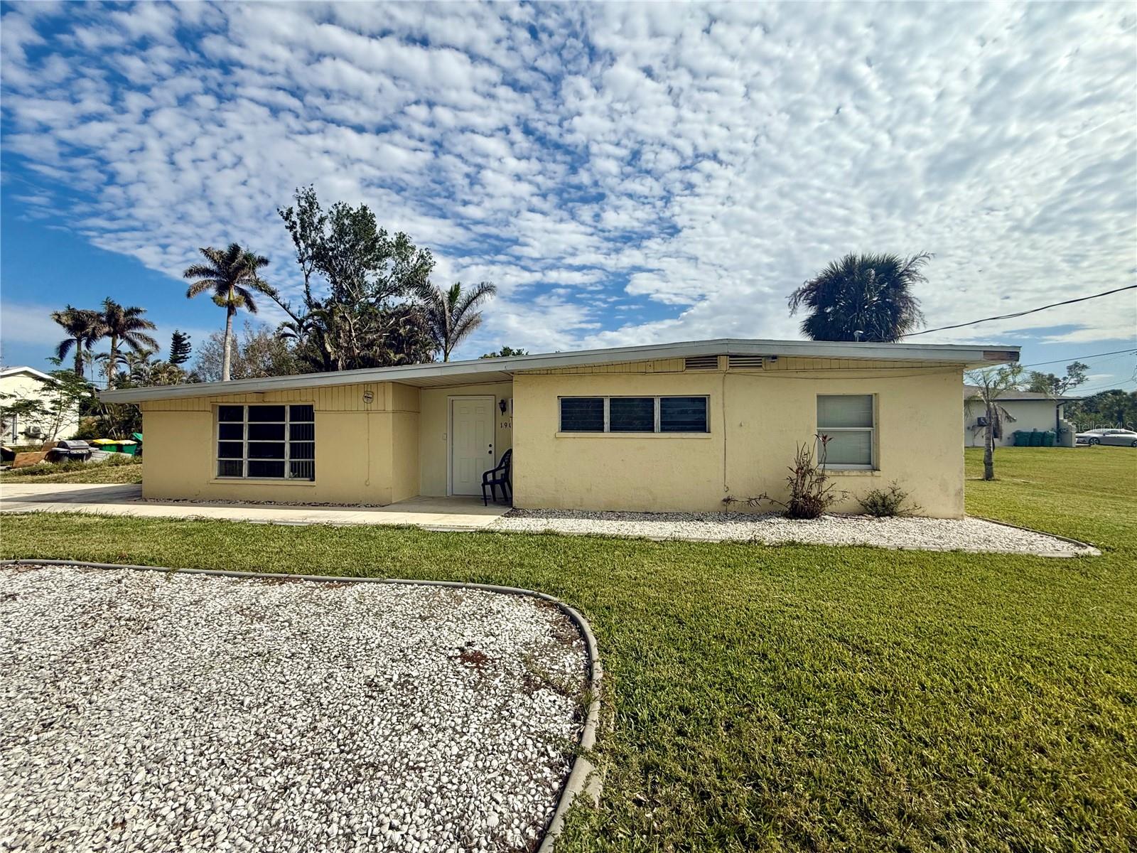 1905 MYRTLE AVE, PUNTA GORDA, FL, 33950