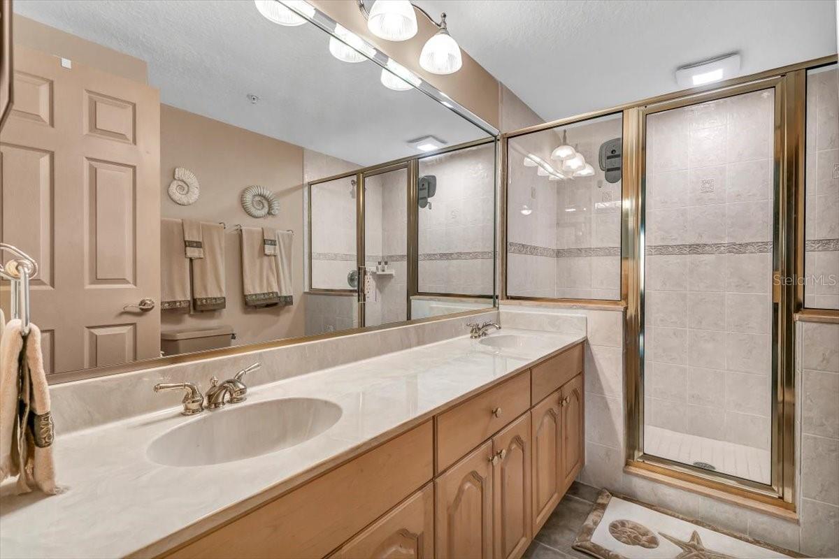 1695 PINELLAS BAYWAY S #D1, TIERRA VERDE, FL, 33715