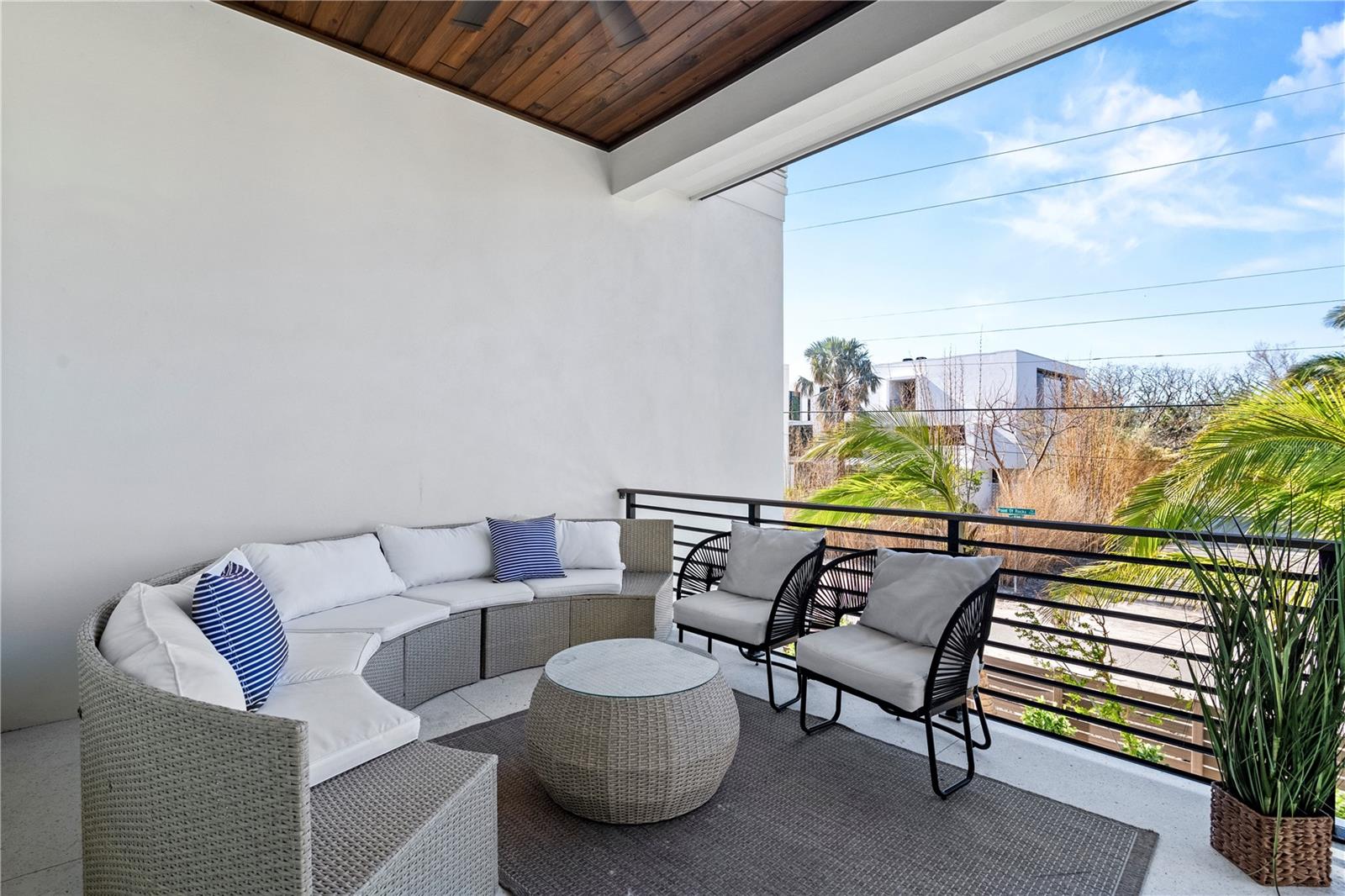 A4635010 Property Photo