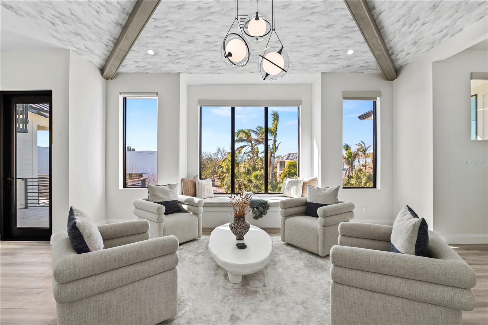 A4635010 Property Photo