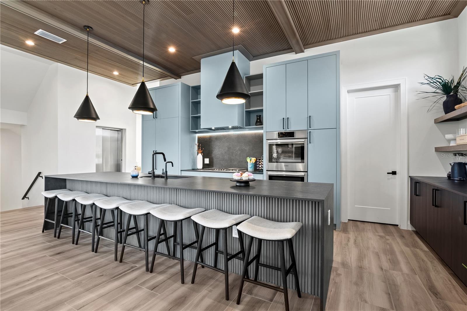 A4635010 Property Photo