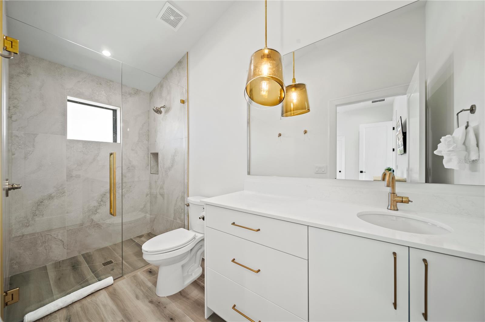 A4635010 Property Photo