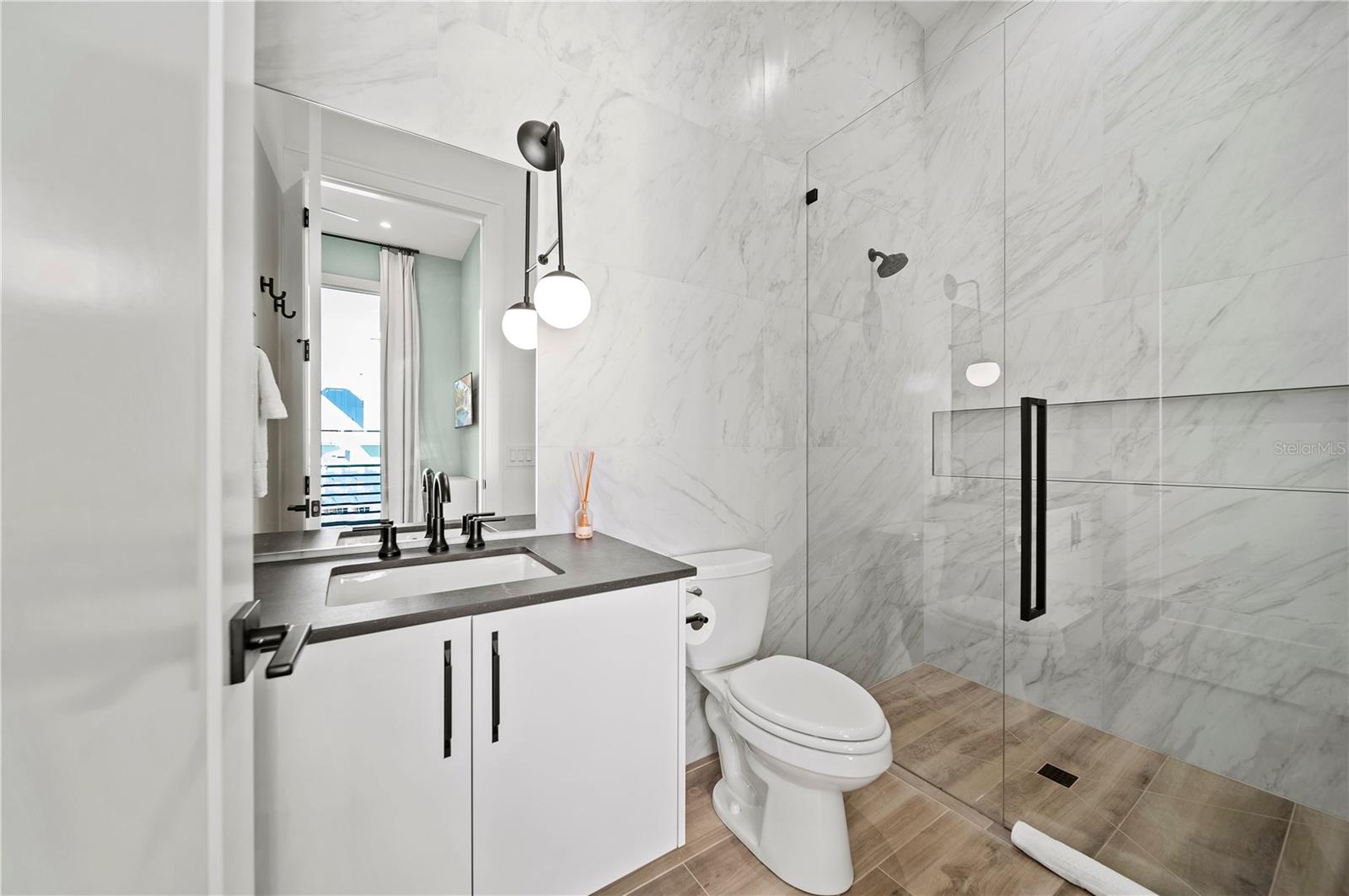 A4635010 Property Photo