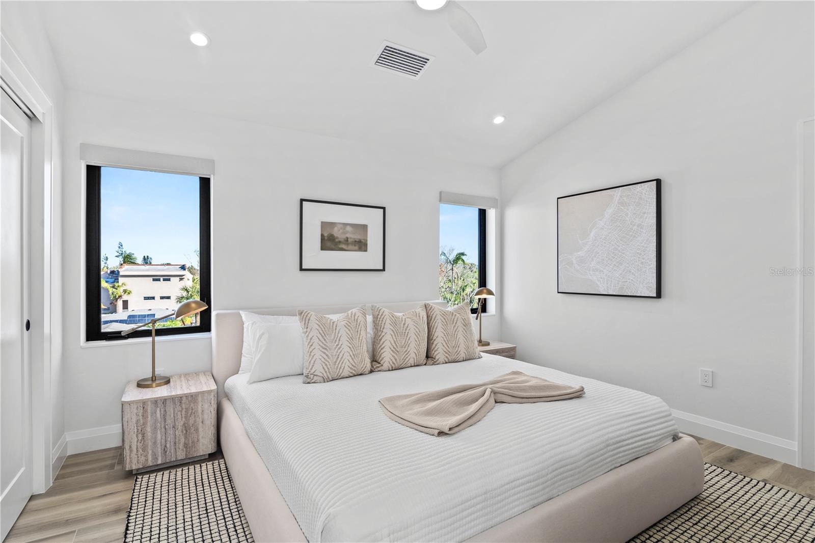 A4635010 Property Photo