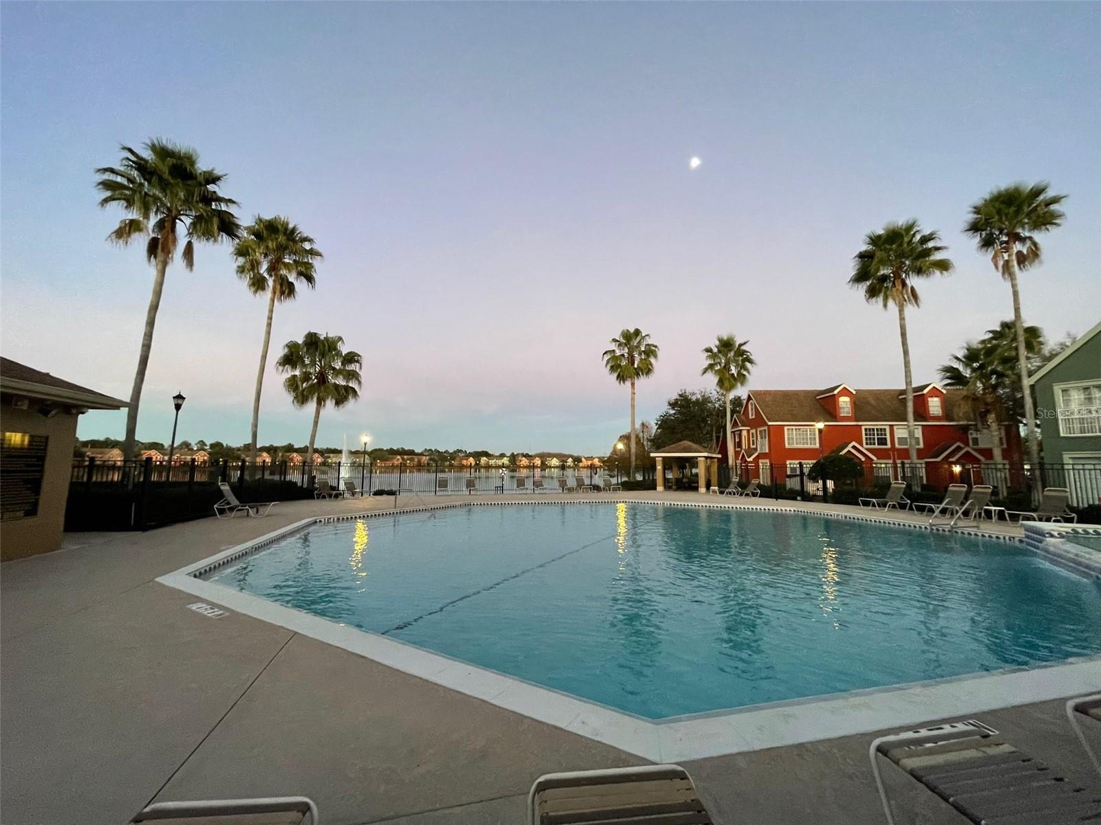 9580 LAKE CHASE ISLAND WAY #9580, TAMPA, FL, 33626