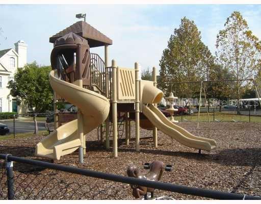 9580 LAKE CHASE ISLAND WAY #9580, TAMPA, FL, 33626