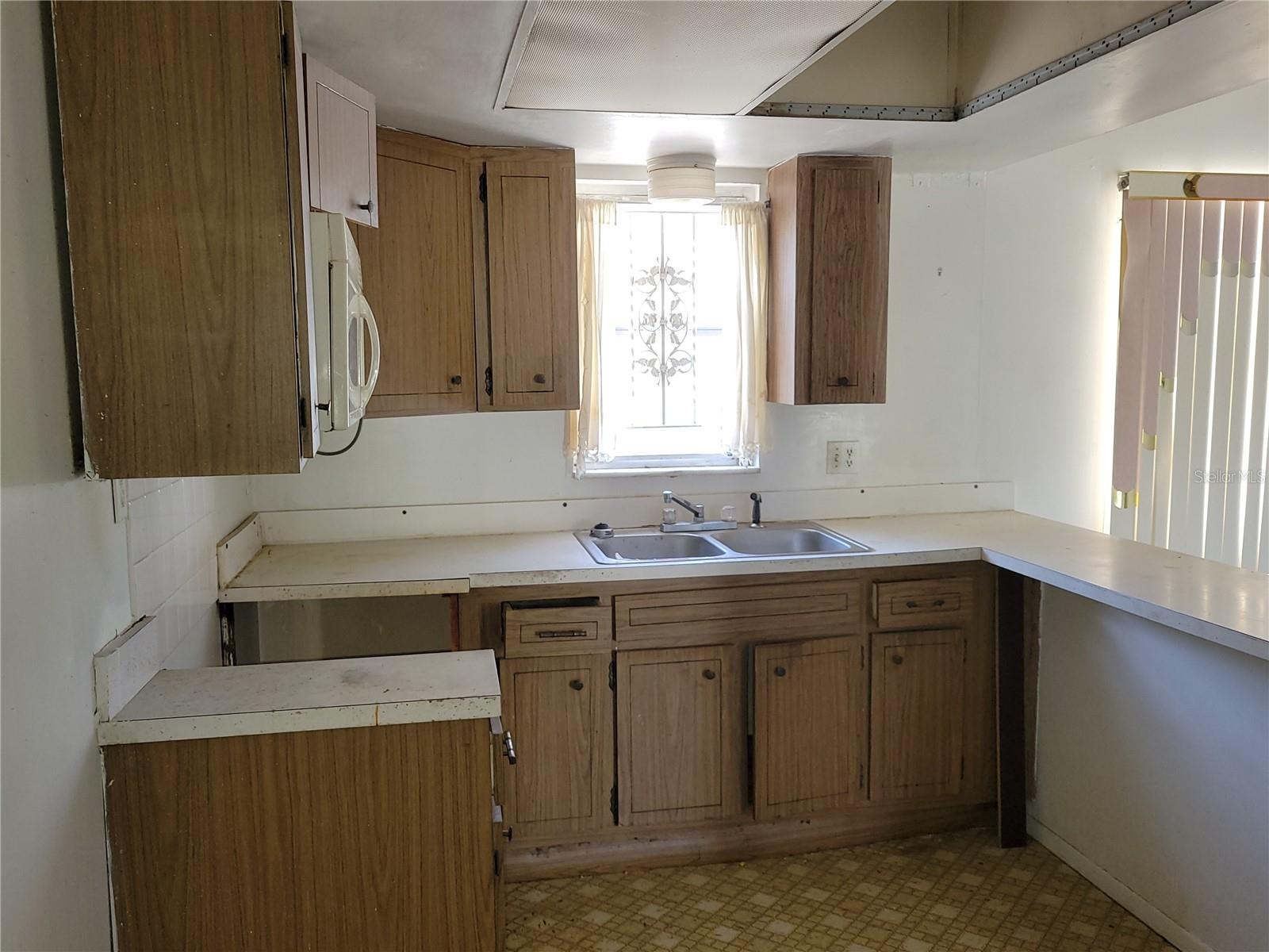 1070 N LIBBY CT, DAYTONA BEACH, FL, 32117