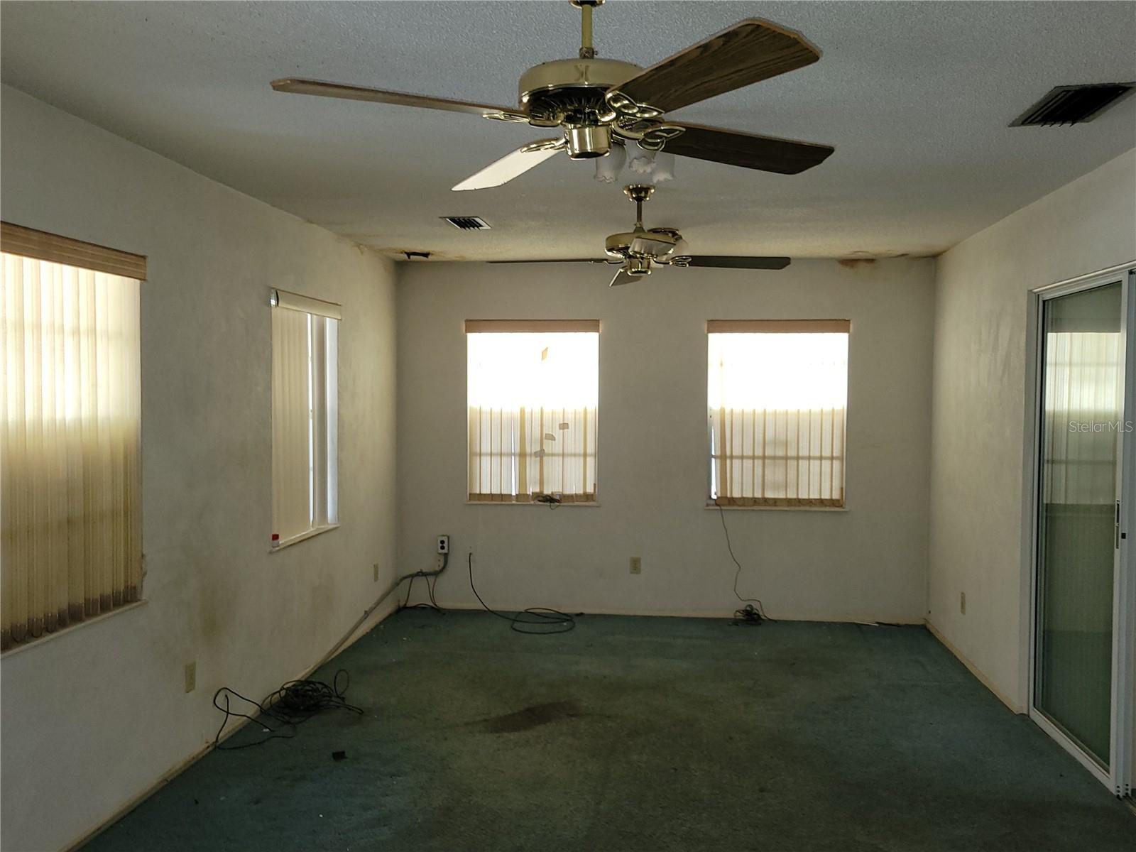 1070 N LIBBY CT, DAYTONA BEACH, FL, 32117