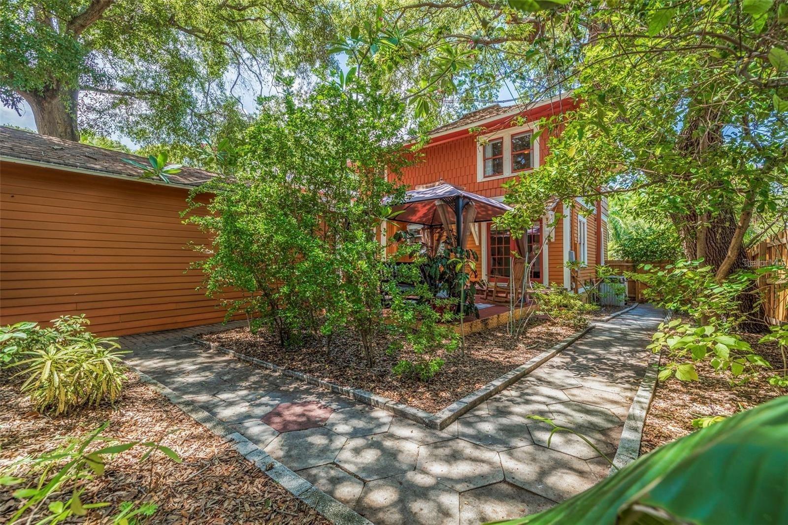 822 8TH AVE S, ST PETERSBURG, FL, 33701