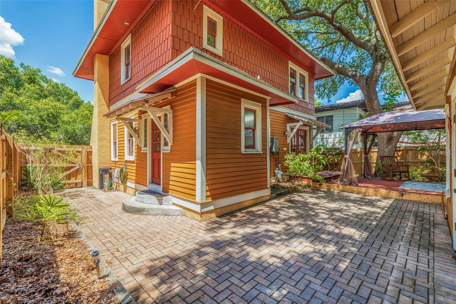 822 8TH AVE S, ST PETERSBURG, FL, 33701