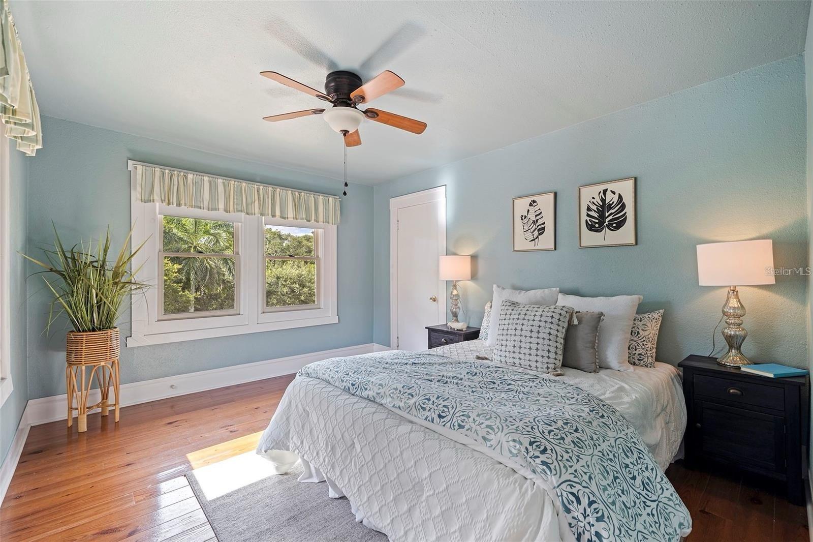 822 8TH AVE S, ST PETERSBURG, FL, 33701