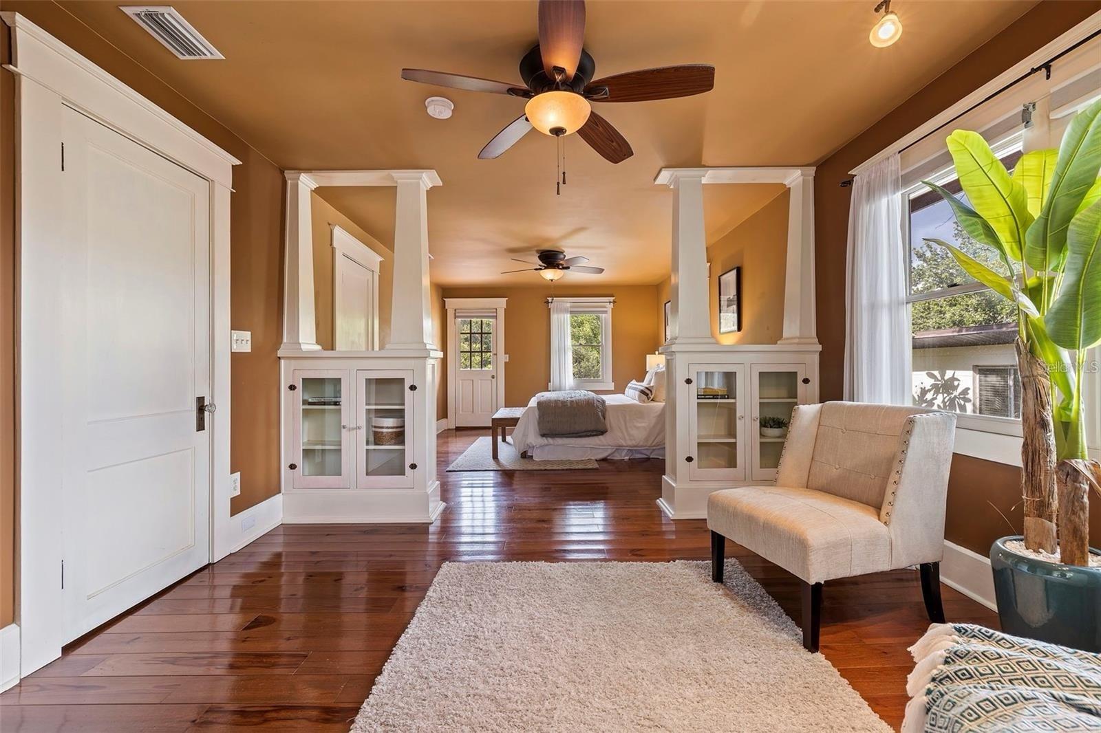 822 8TH AVE S, ST PETERSBURG, FL, 33701