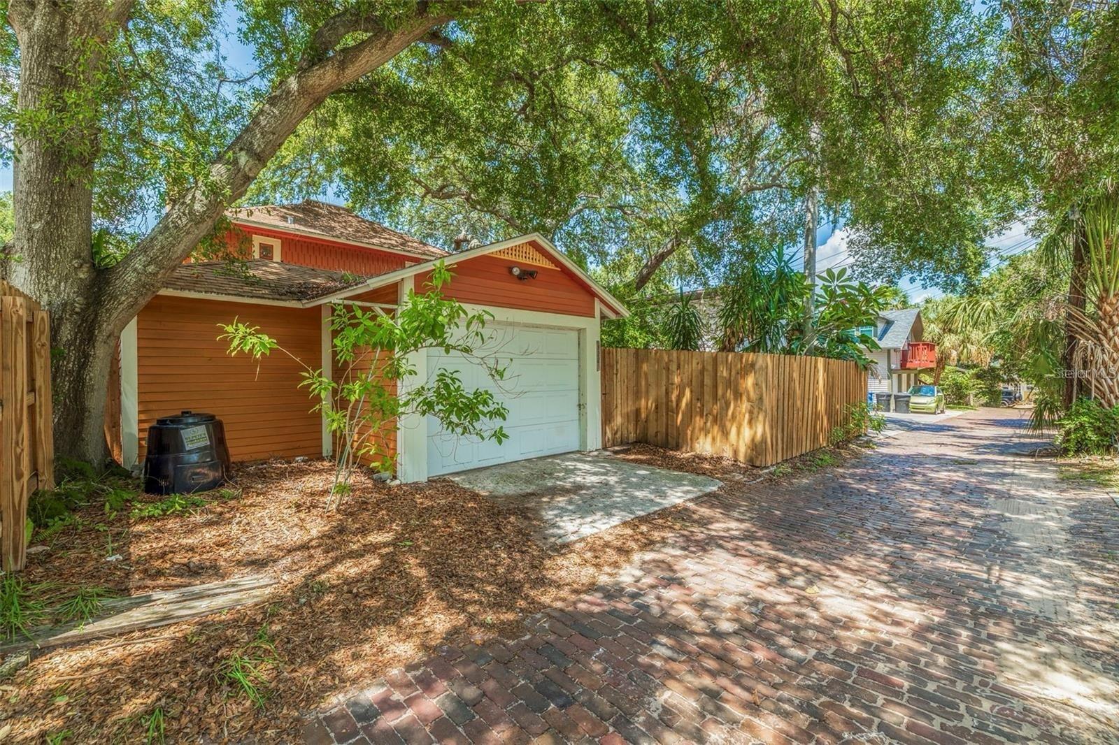 822 8TH AVE S, ST PETERSBURG, FL, 33701