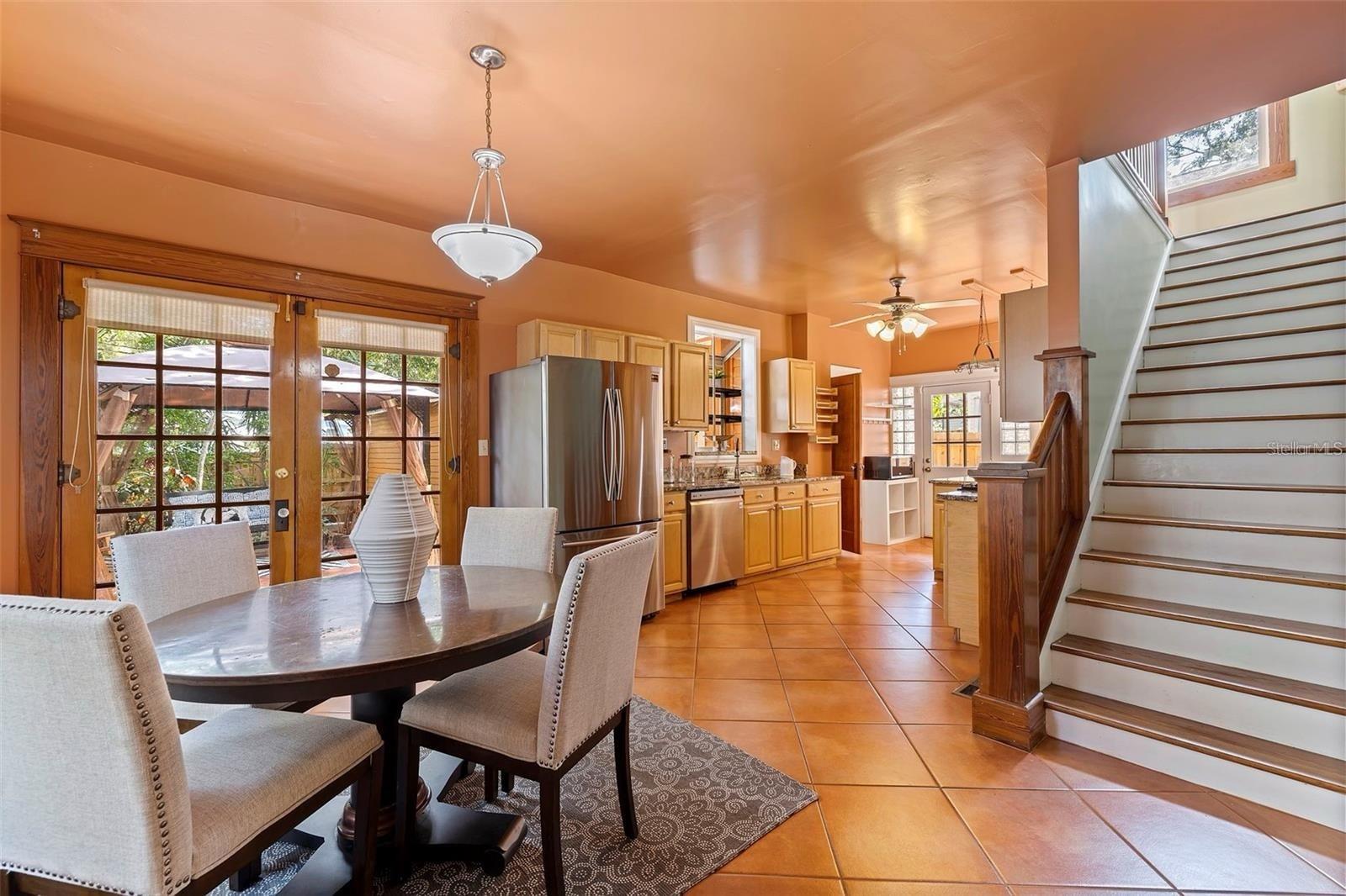 822 8TH AVE S, ST PETERSBURG, FL, 33701