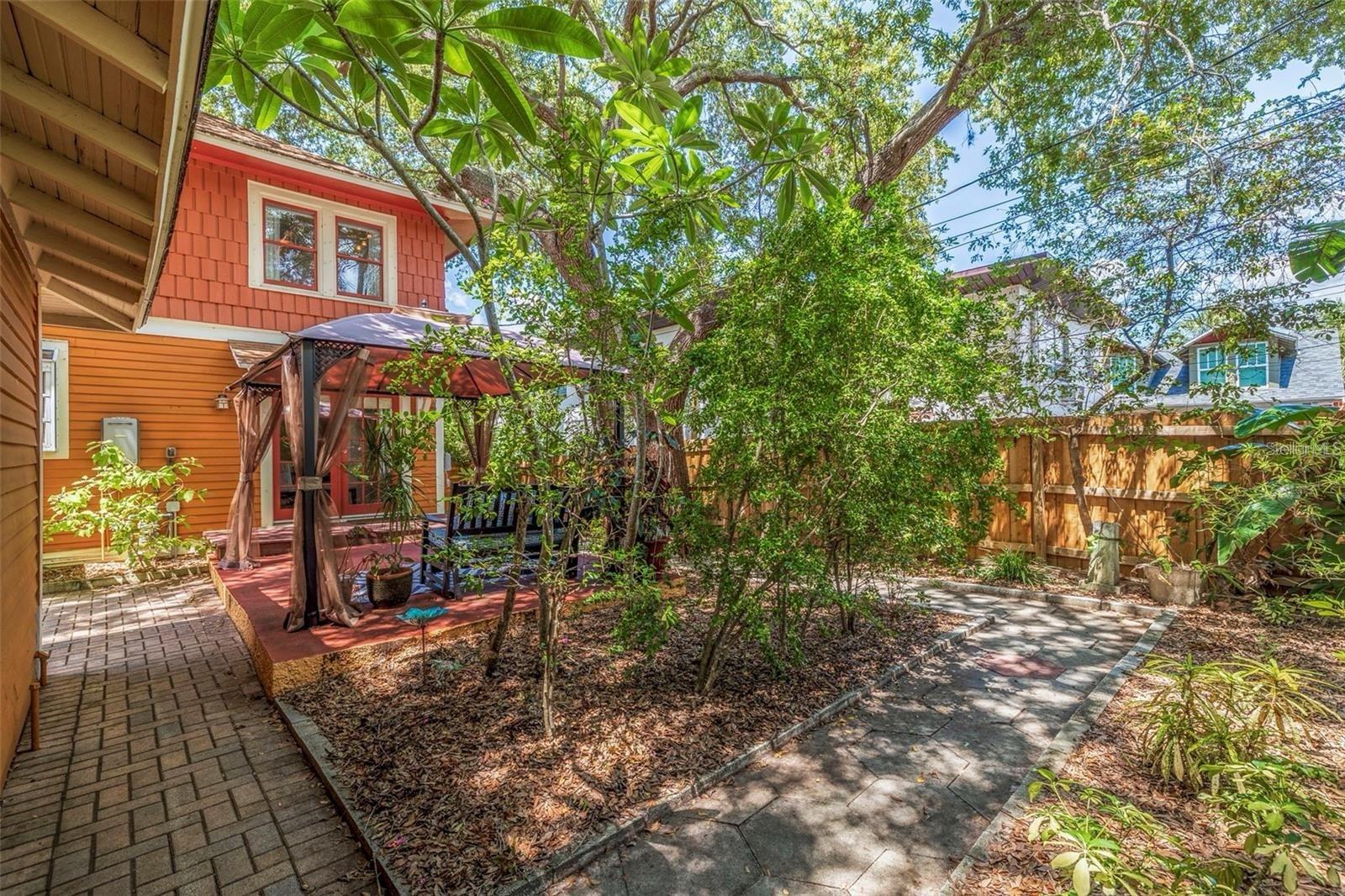 822 8TH AVE S, ST PETERSBURG, FL, 33701