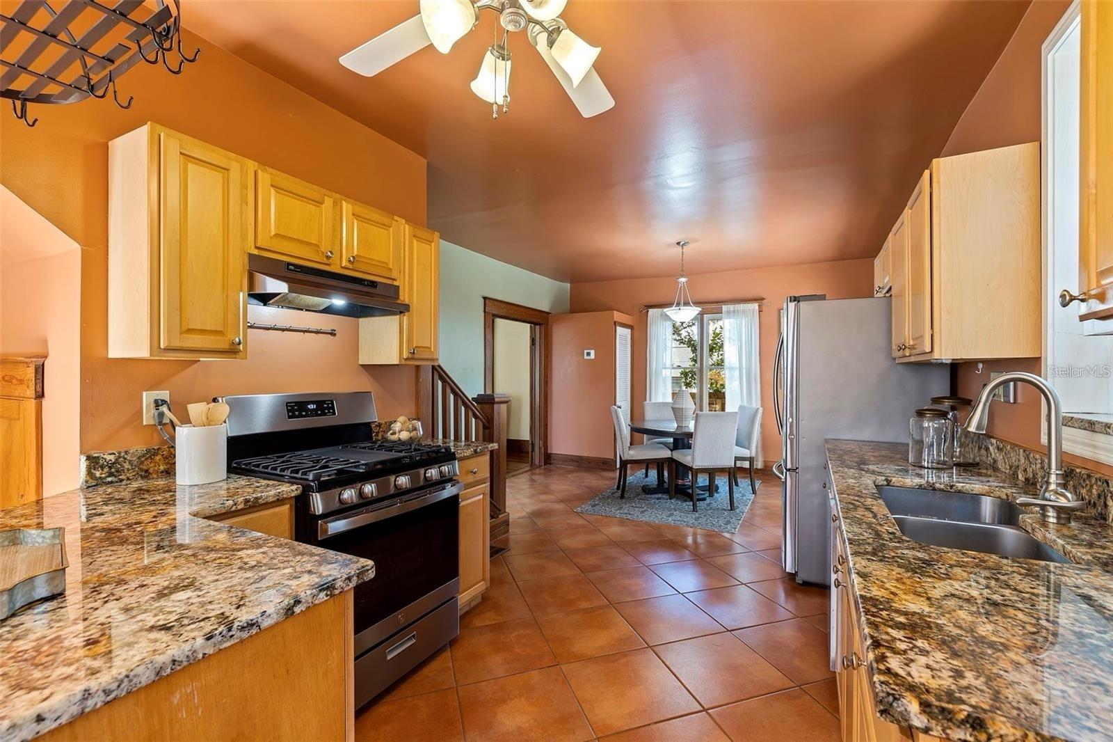 822 8TH AVE S, ST PETERSBURG, FL, 33701