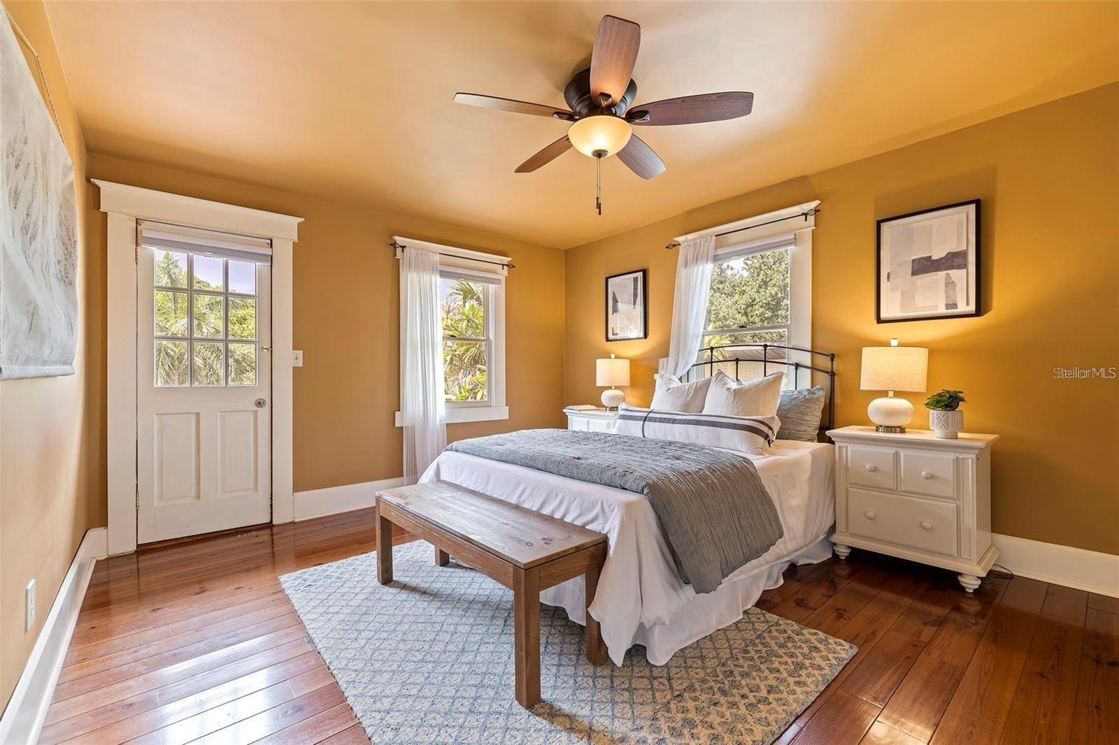 822 8TH AVE S, ST PETERSBURG, FL, 33701