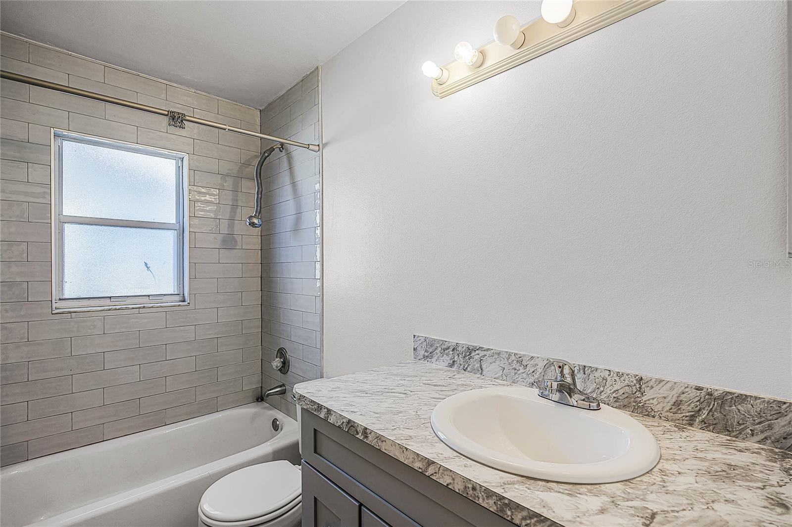 5137 MARTINIQUE DR, LAKELAND, FL, 33812