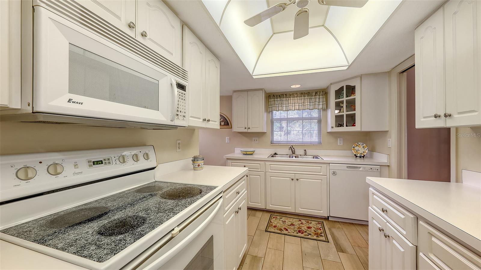 2621 GOLF COURSE DR #401, SARASOTA, FL, 34234