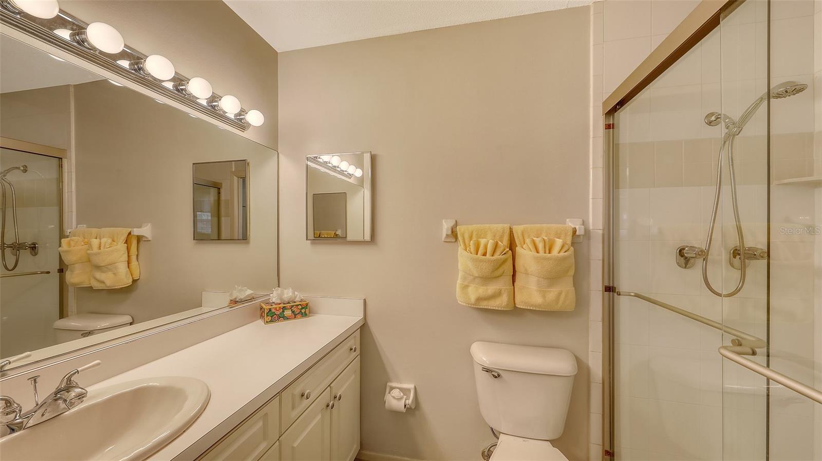 2621 GOLF COURSE DR #401, SARASOTA, FL, 34234