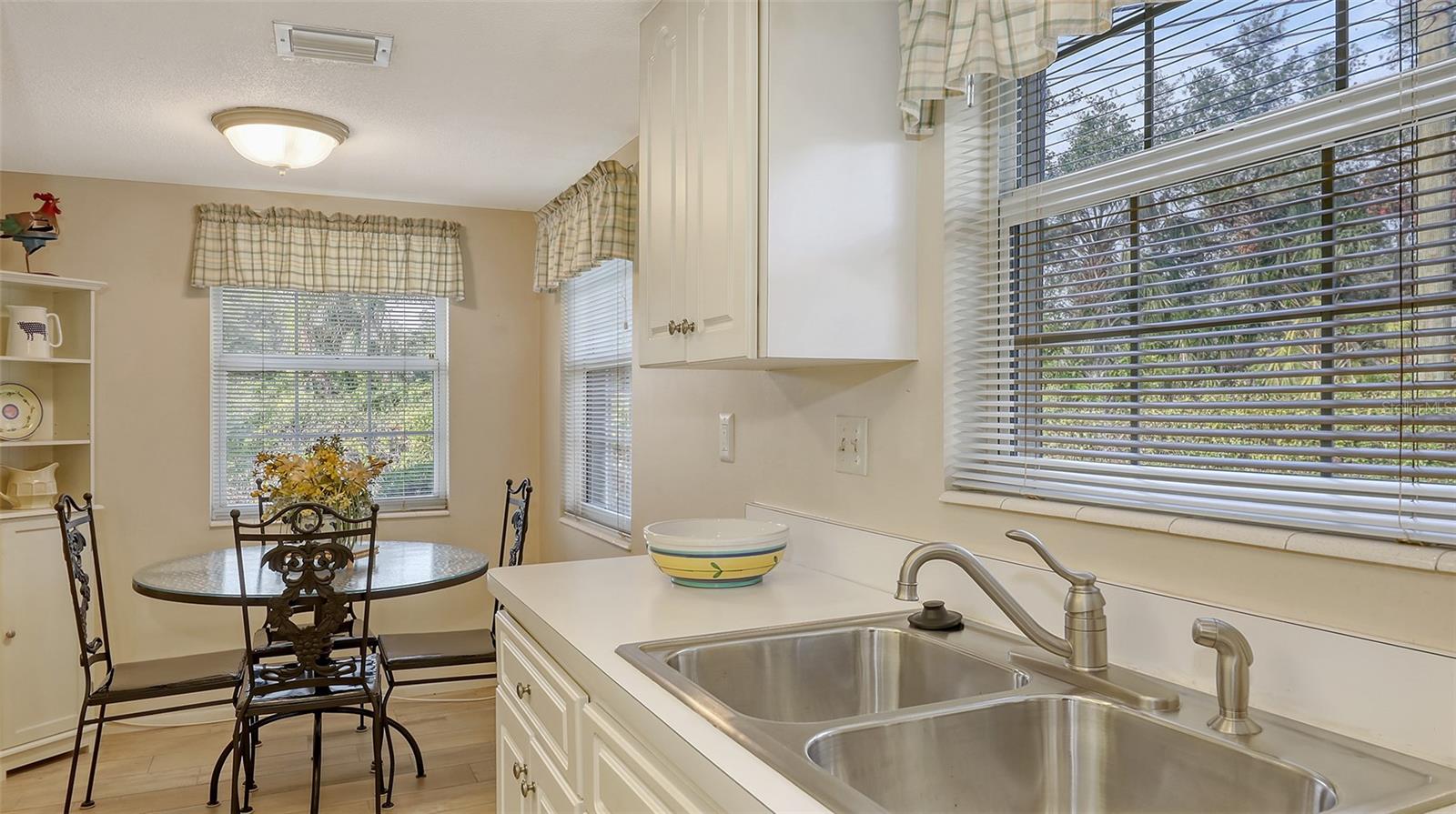 2621 GOLF COURSE DR #401, SARASOTA, FL, 34234