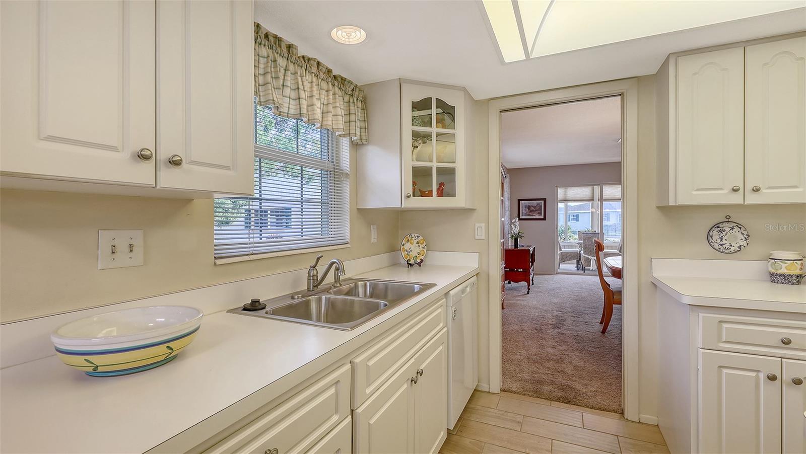2621 GOLF COURSE DR #401, SARASOTA, FL, 34234