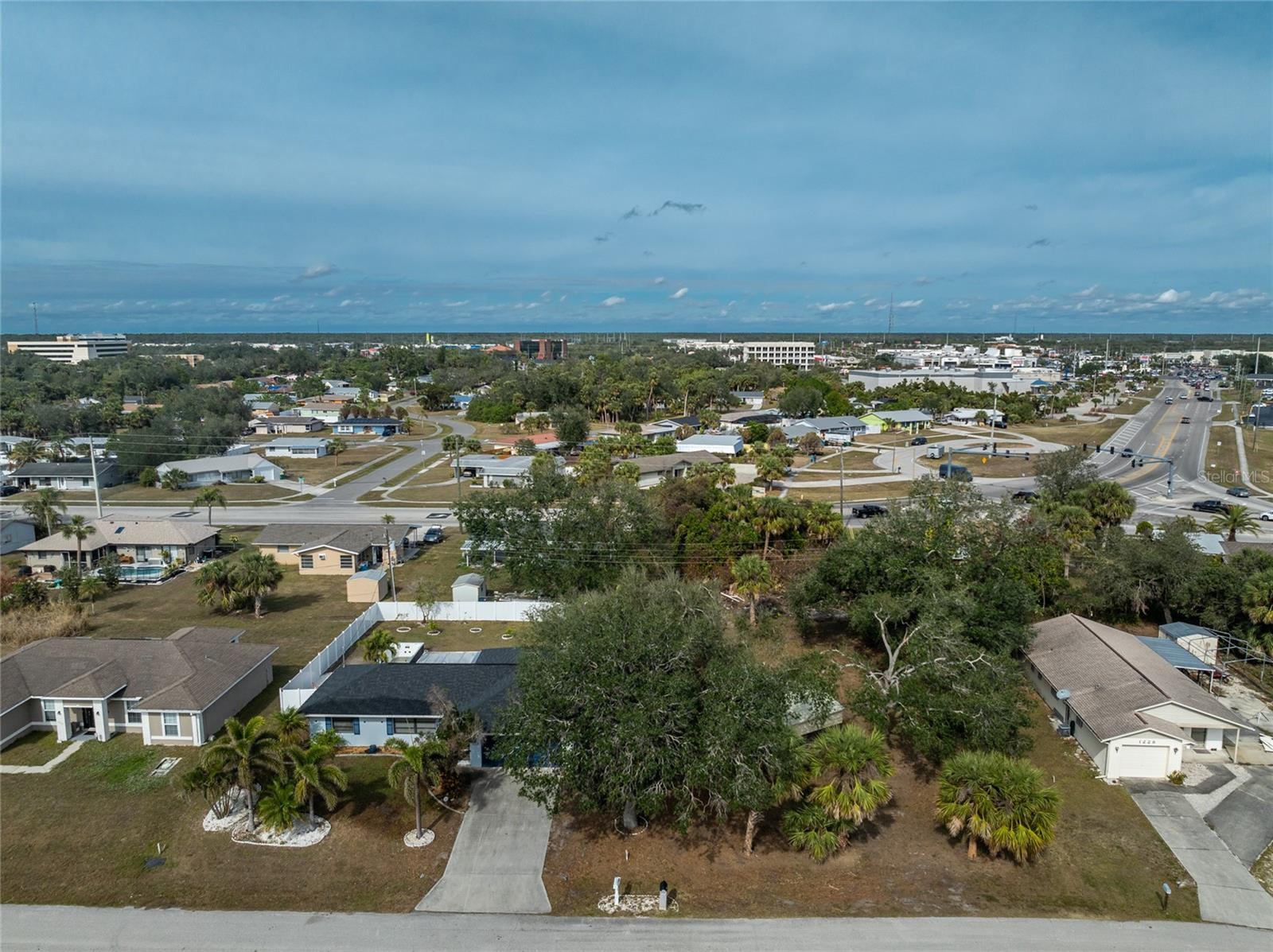 1236 FLEETWOOD DR NW, PORT CHARLOTTE, FL, 33948