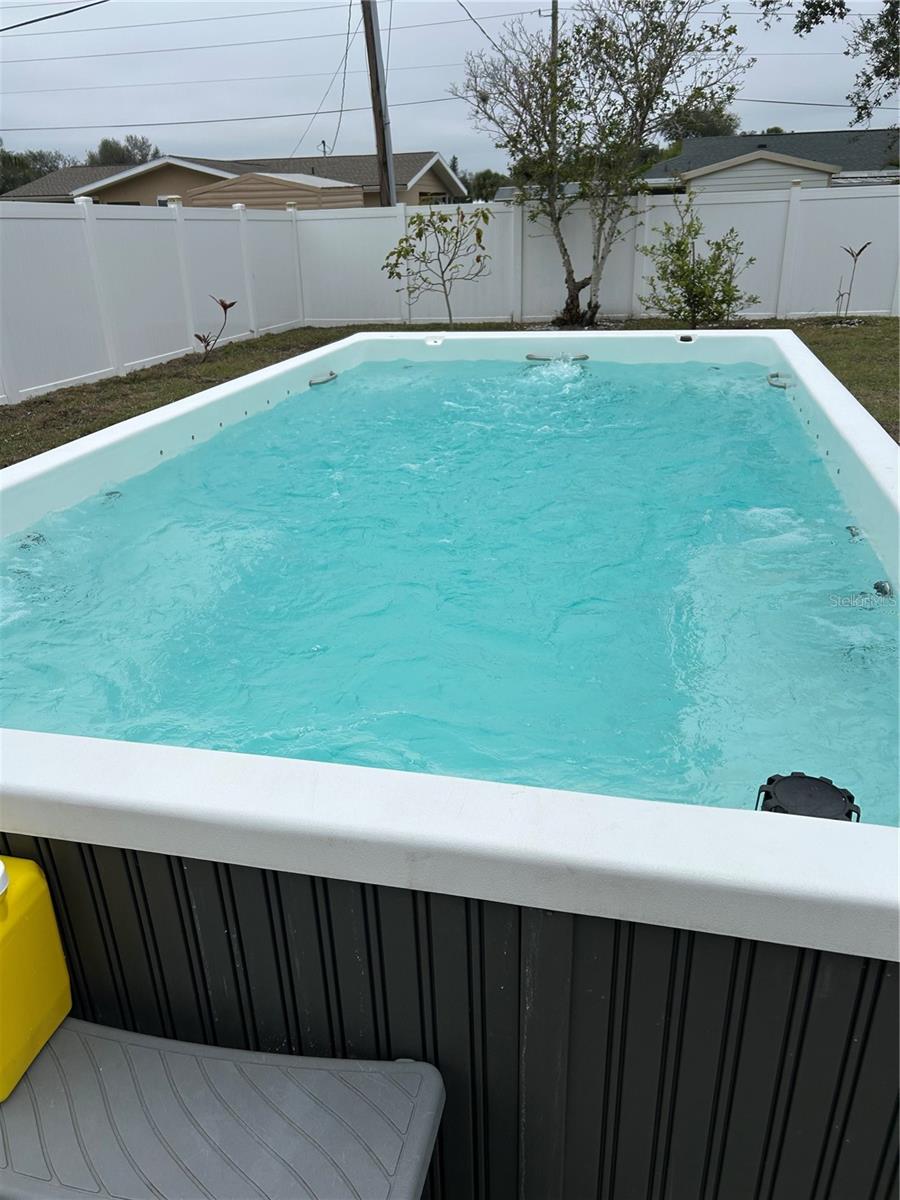 1236 FLEETWOOD DR NW, PORT CHARLOTTE, FL, 33948