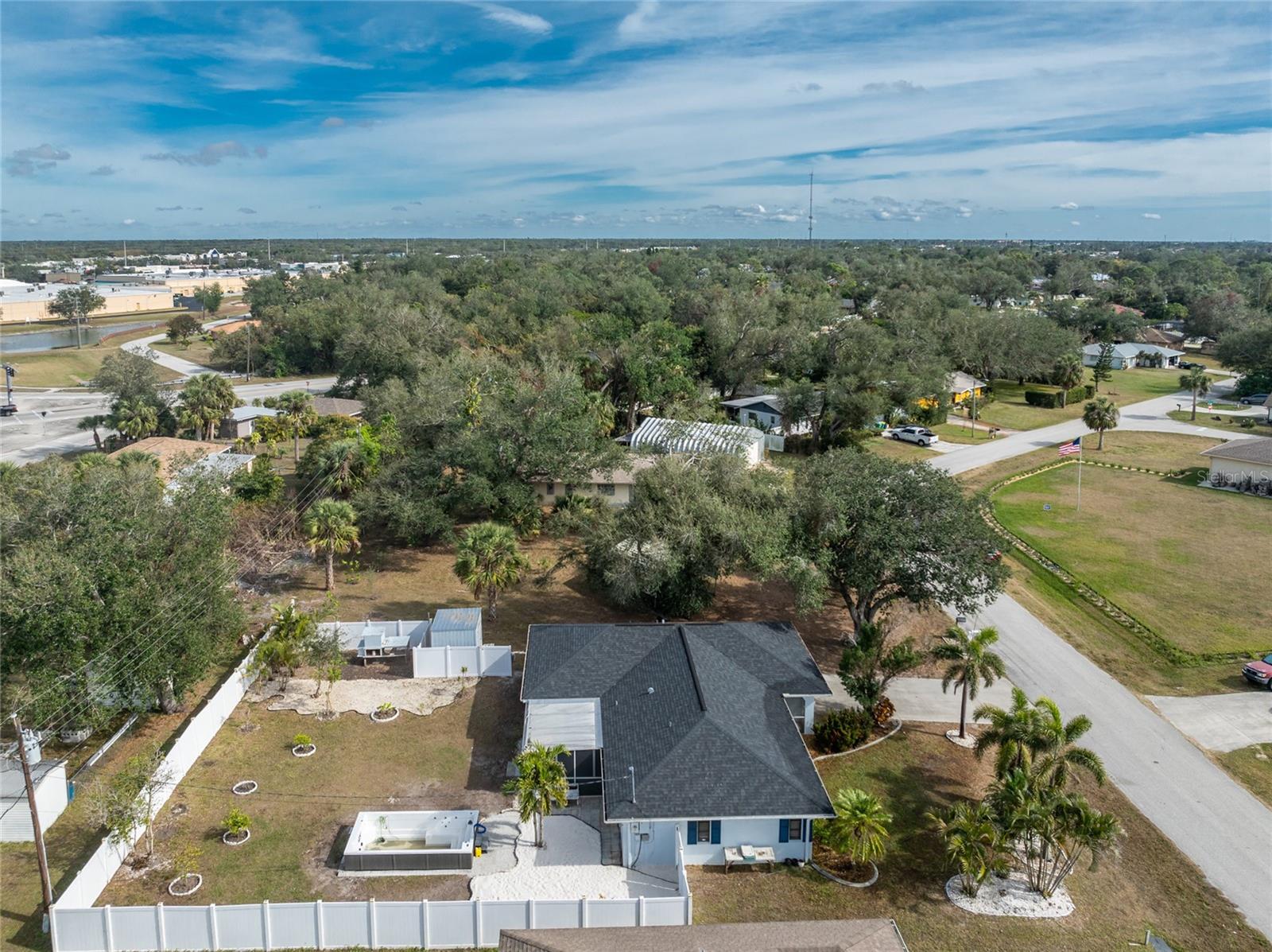 1236 FLEETWOOD DR NW, PORT CHARLOTTE, FL, 33948