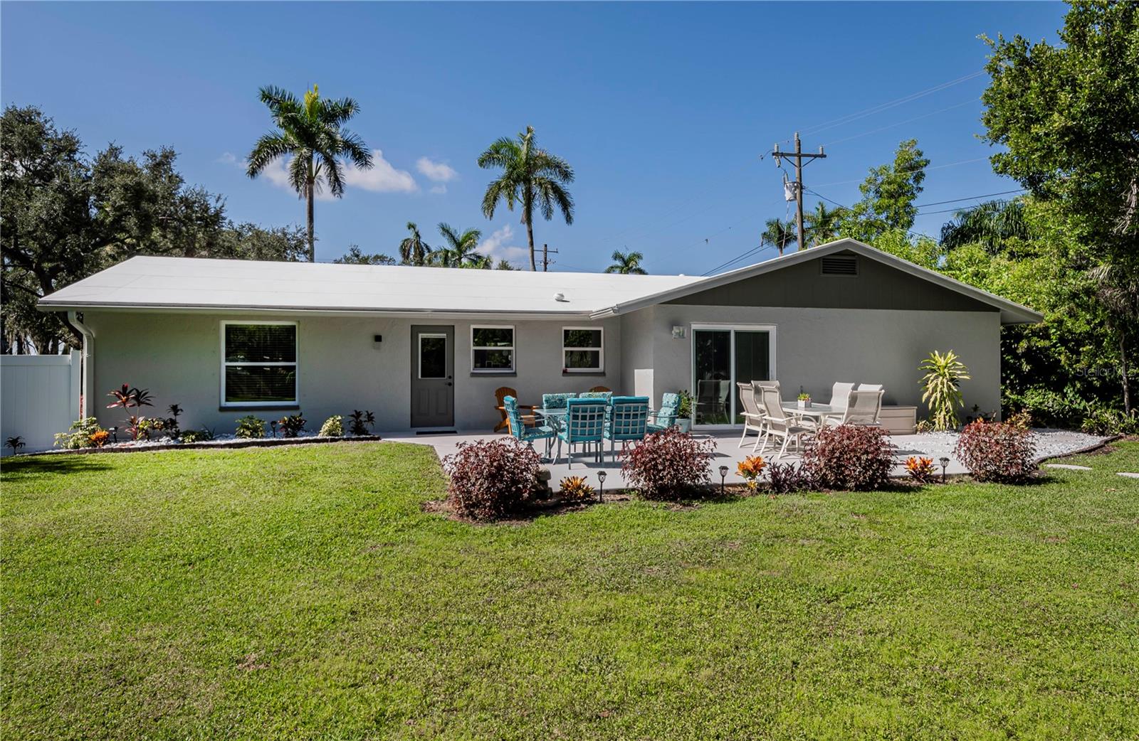 62 W NORTH SHORE AVE, NORTH FORT MYERS, FL, 33903