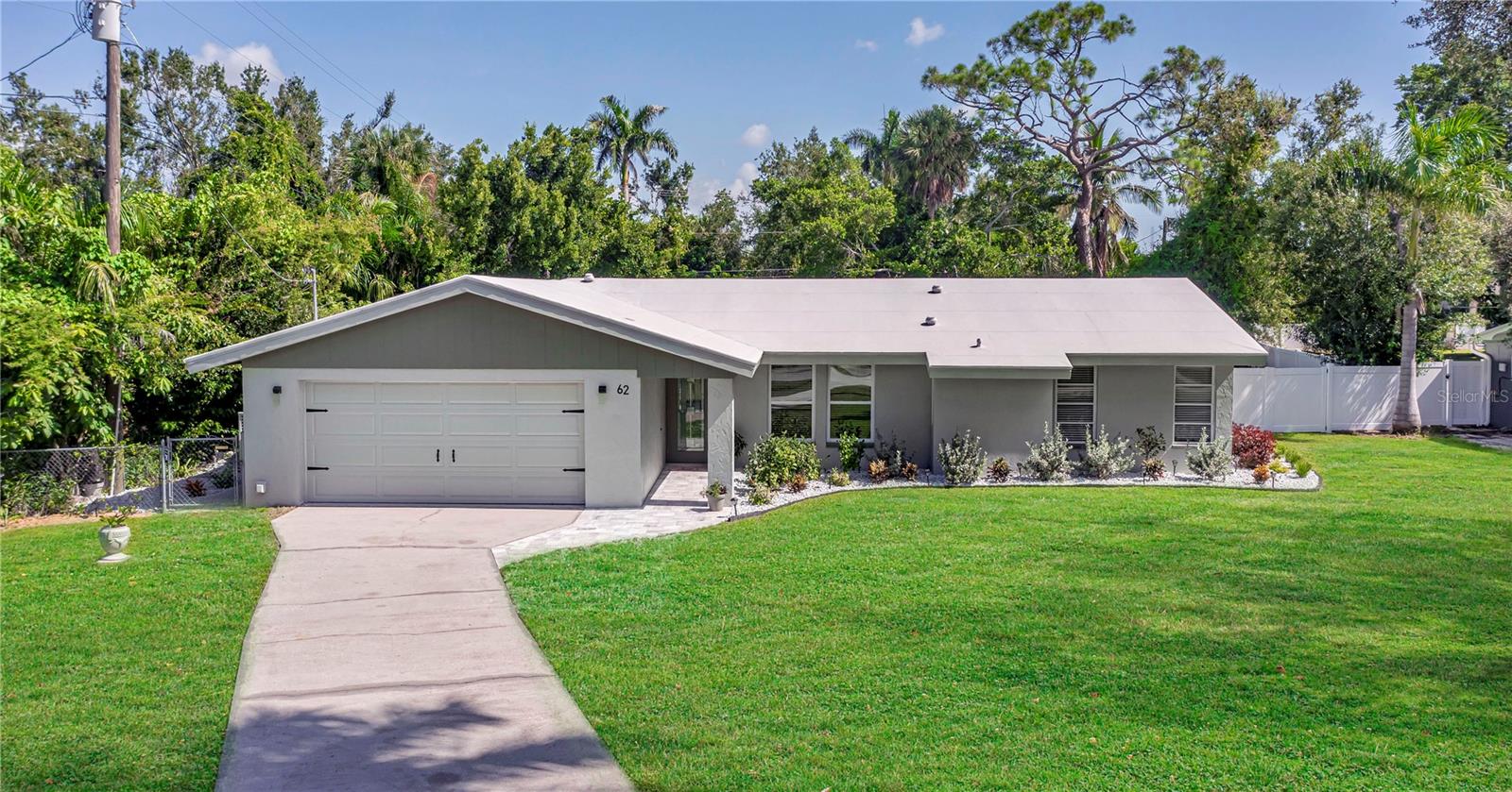 62 W NORTH SHORE AVE, NORTH FORT MYERS, FL, 33903