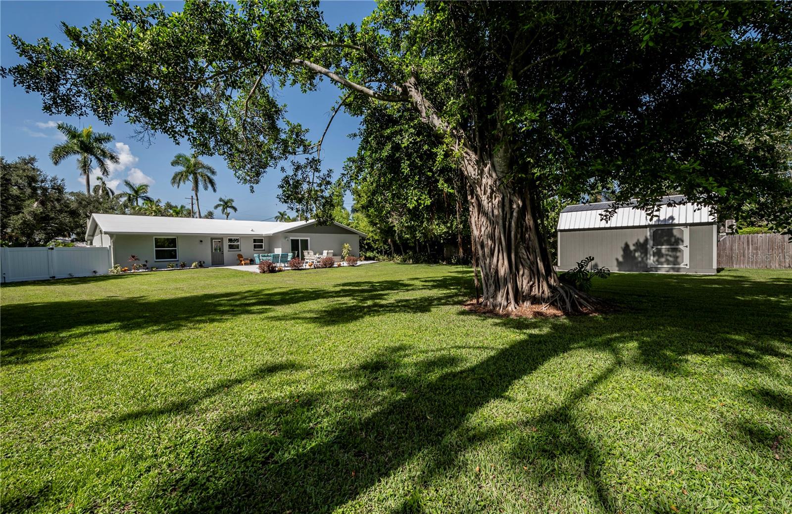 62 W NORTH SHORE AVE, NORTH FORT MYERS, FL, 33903