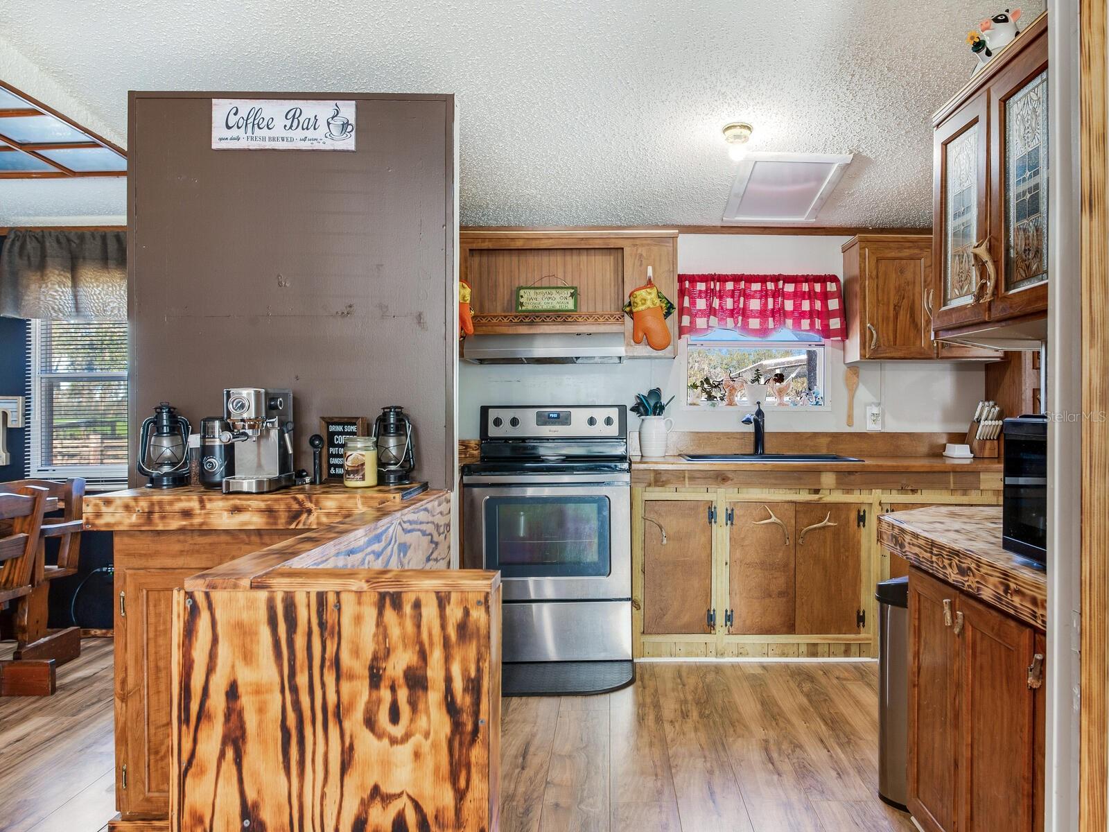 11312 COLDING RD, WIMAUMA, FL, 33598