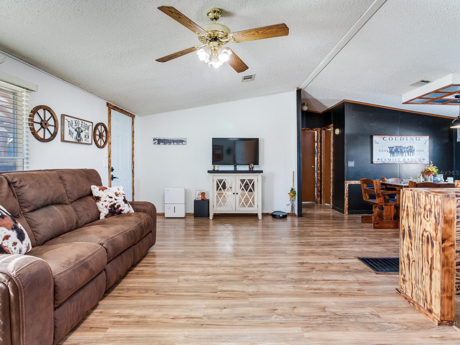 11312 COLDING RD, WIMAUMA, FL, 33598