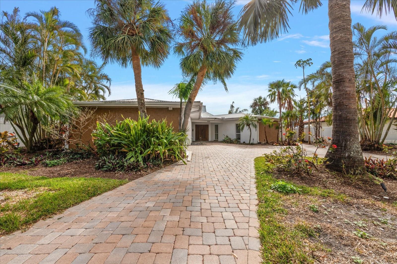 3830 46TH AVE S, ST PETERSBURG, FL, 33711