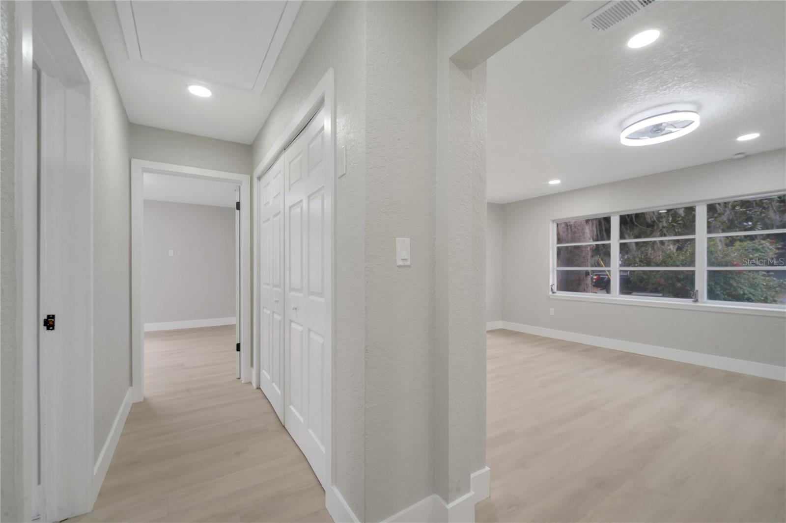 110 E PALMETTO AVE, HOWEY IN THE HILLS, FL, 34737