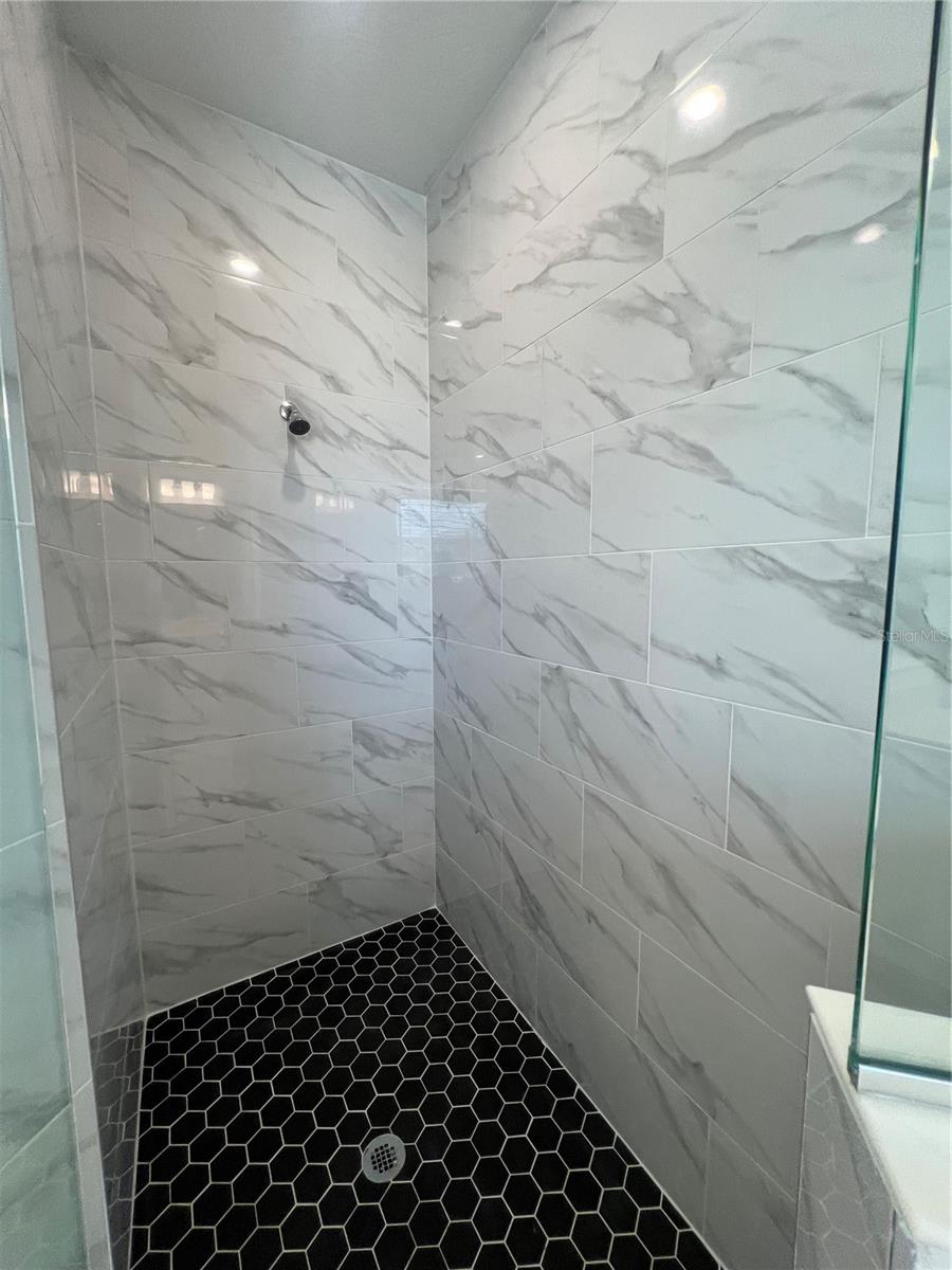 2137 SUNSHINE PEAK DR, MINNEOLA, FL, 34715