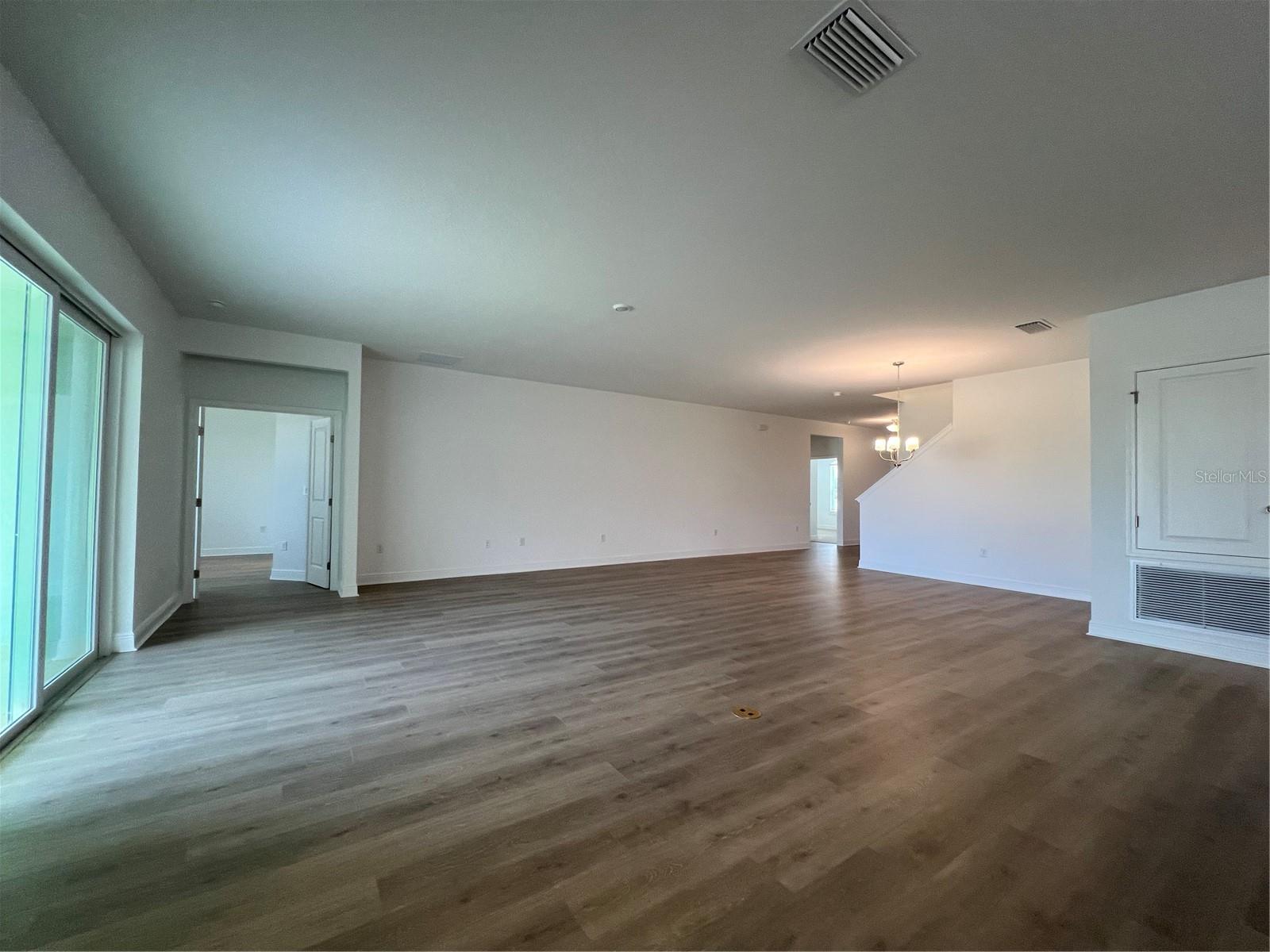 2137 SUNSHINE PEAK DR, MINNEOLA, FL, 34715