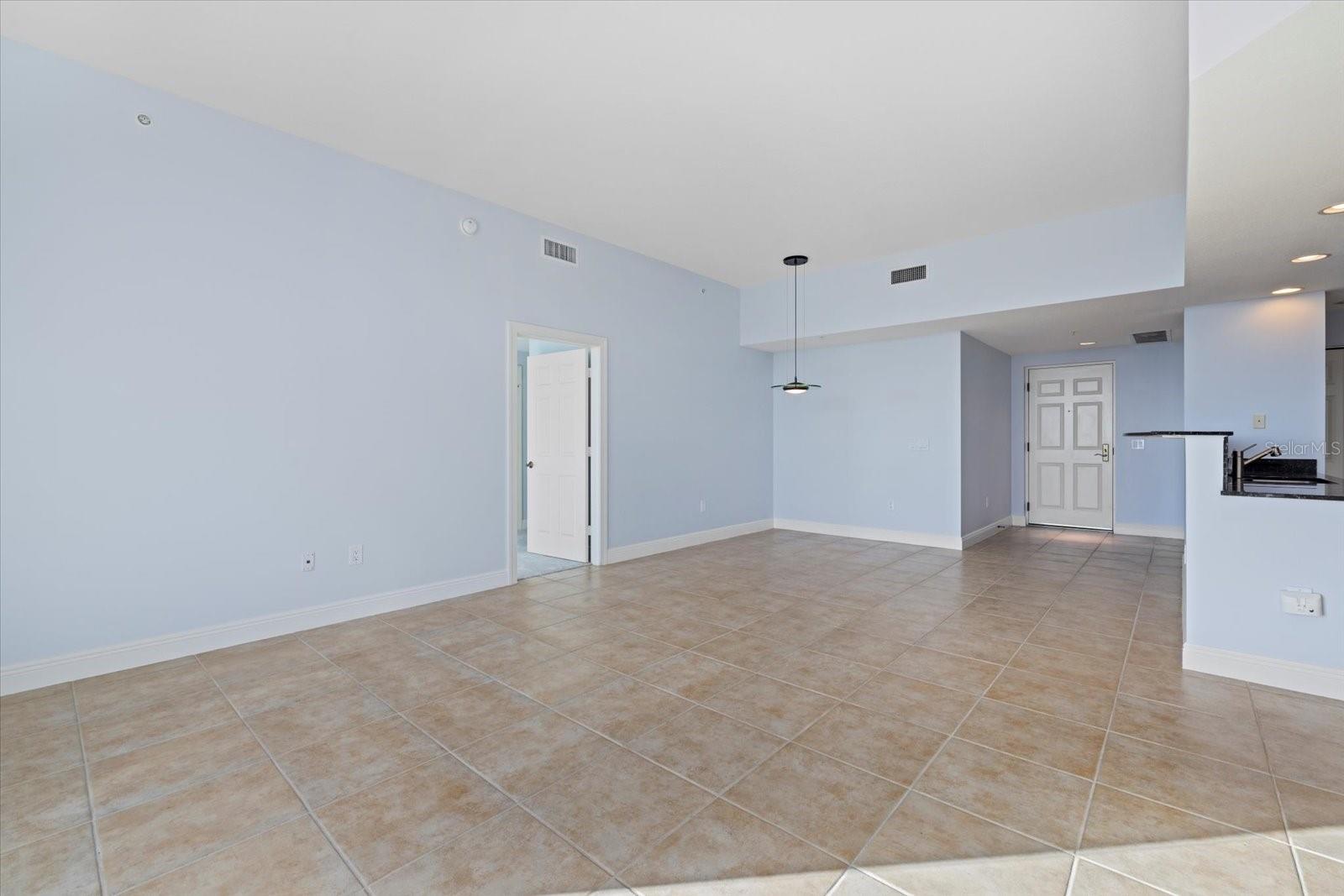 800 N TAMIAMI TRL #1502, SARASOTA, FL, 34236
