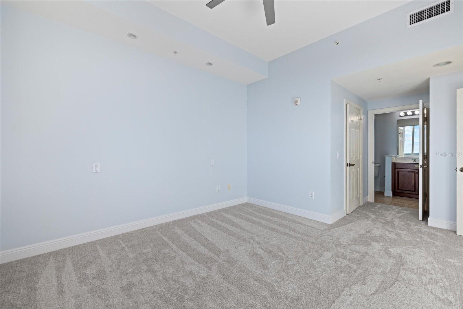 800 N TAMIAMI TRL #1502, SARASOTA, FL, 34236