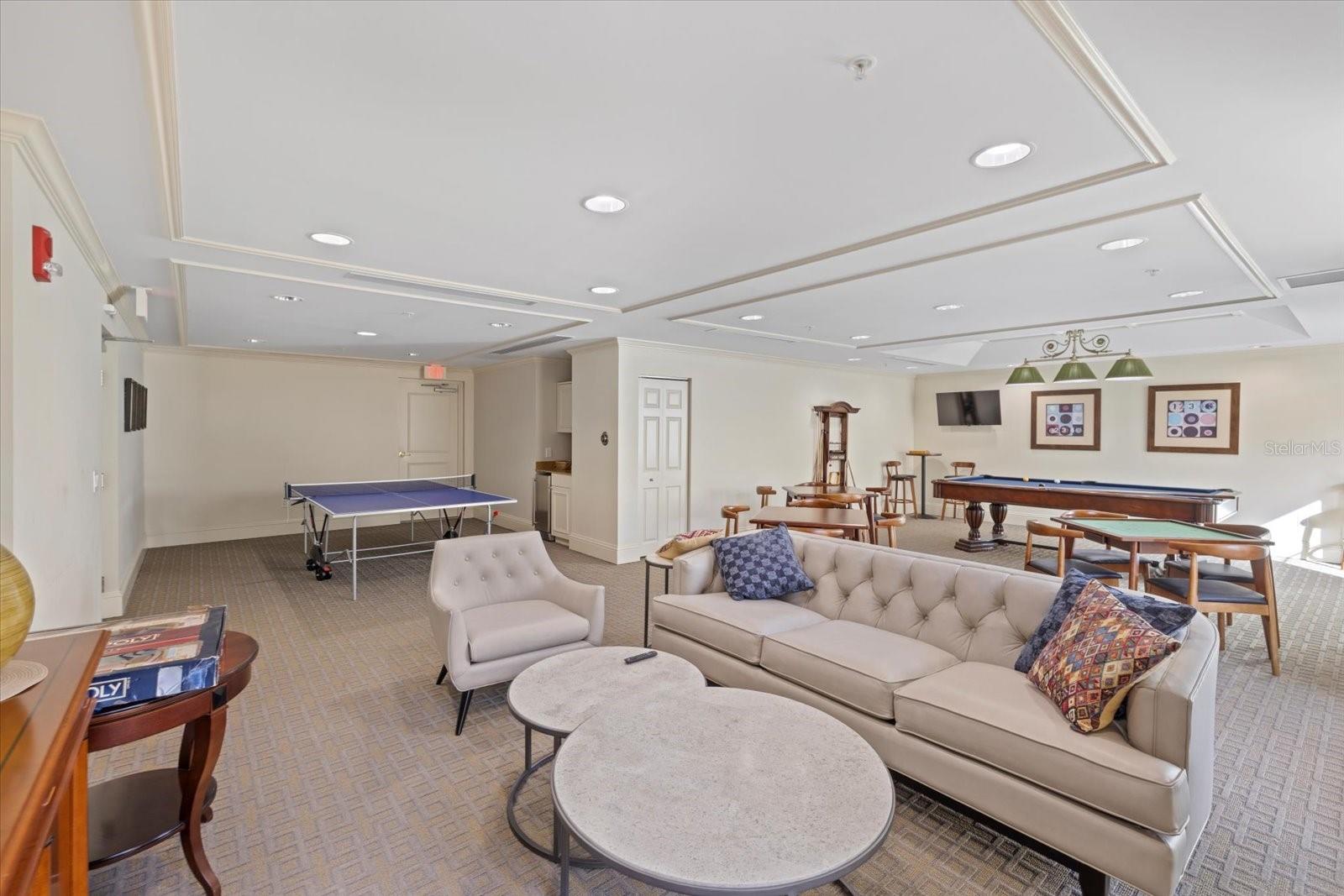 800 N TAMIAMI TRL #1502, SARASOTA, FL, 34236