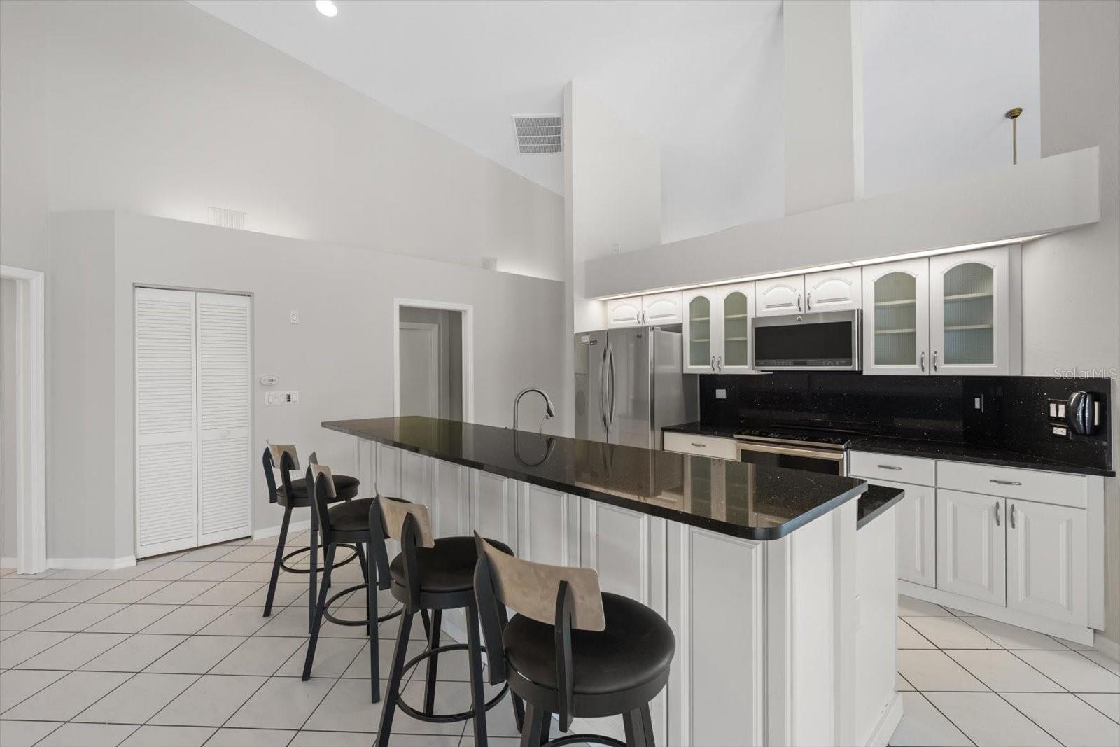 6170 MISTY OAKS DR, SARASOTA, FL, 34243