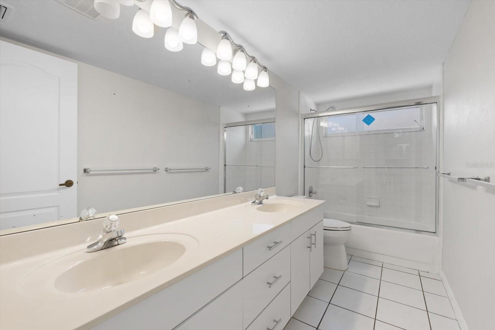 6170 MISTY OAKS DR, SARASOTA, FL, 34243