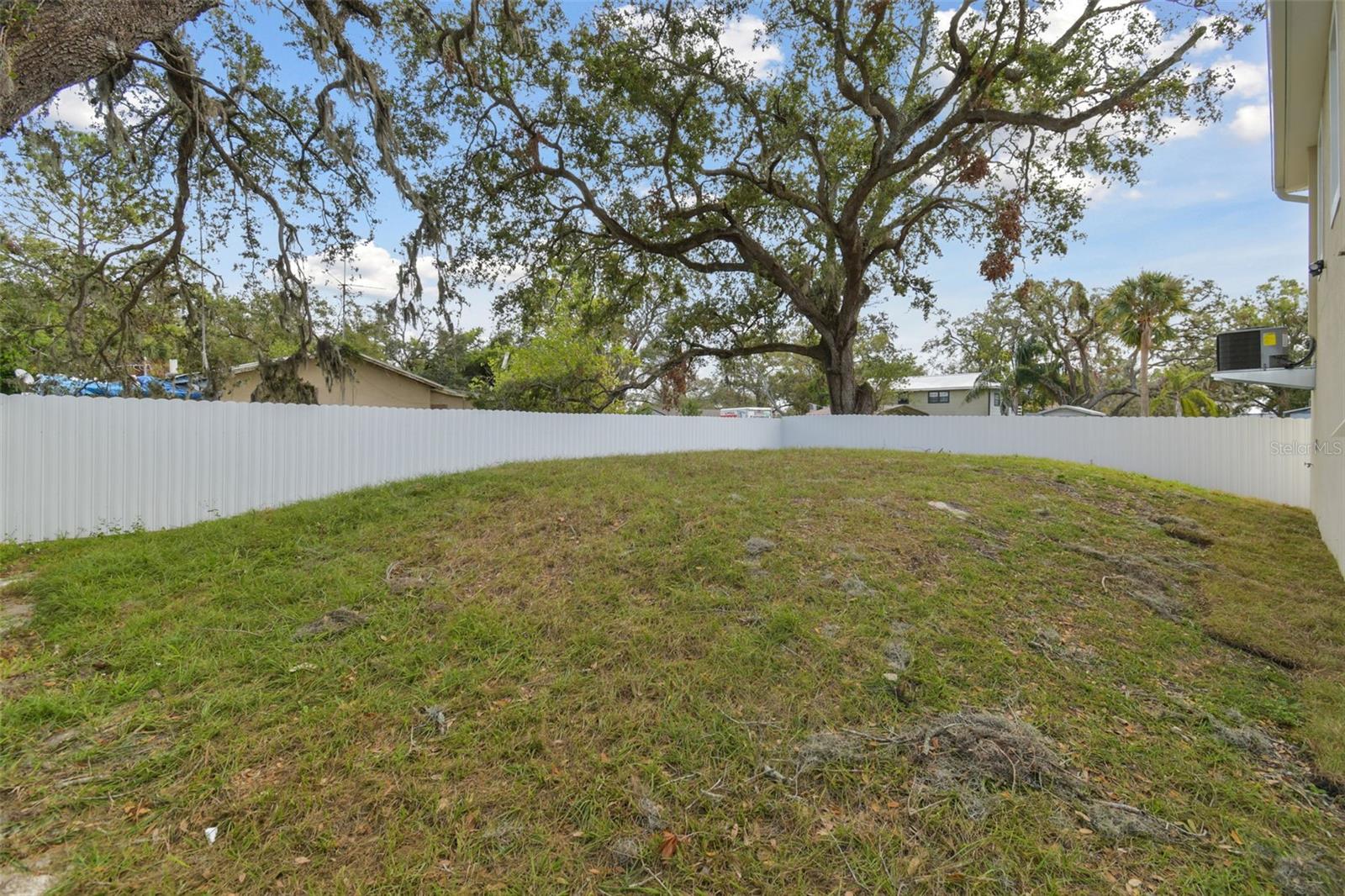 6701 E 19TH AVE, TAMPA, FL, 33619