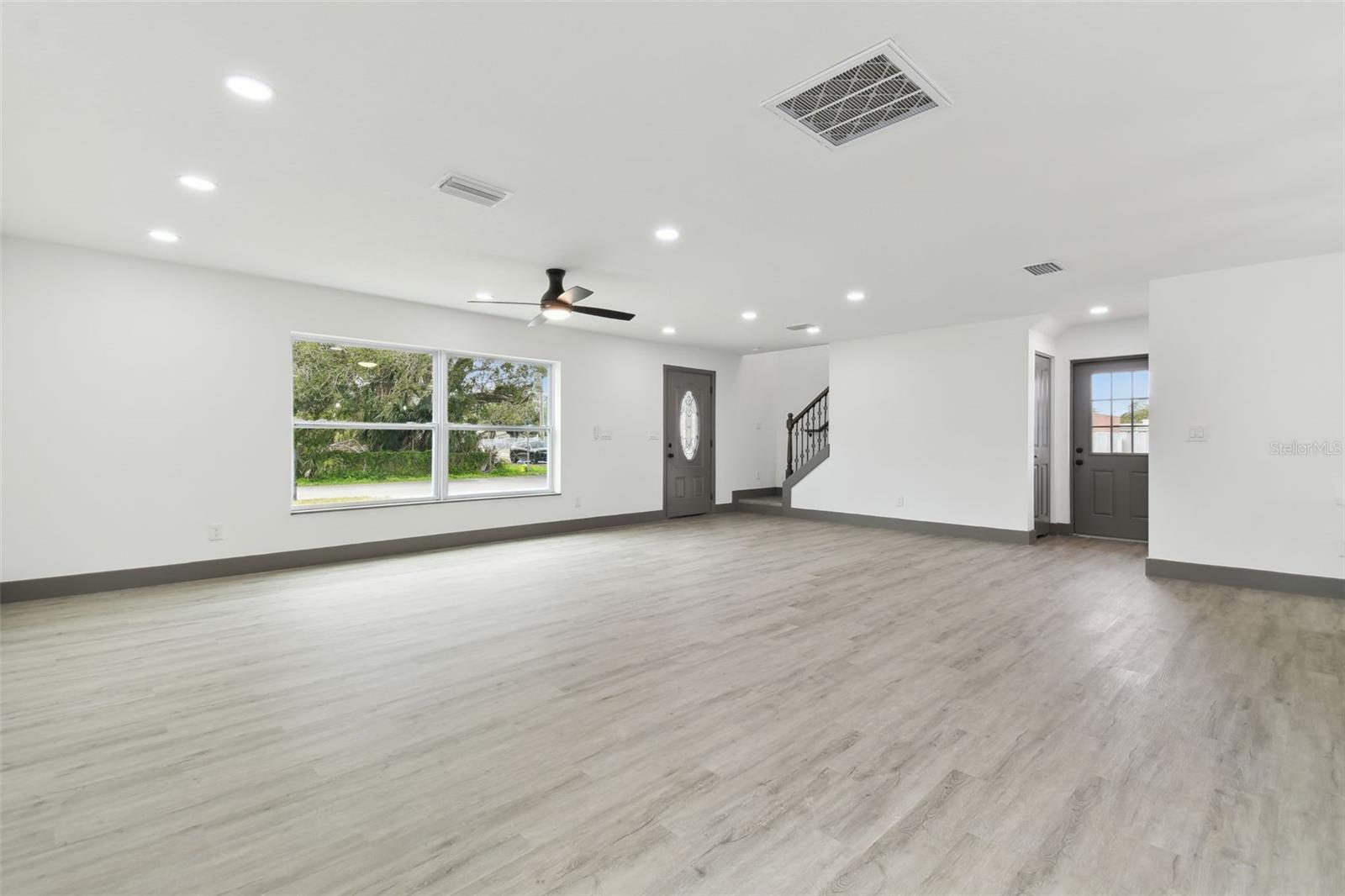 6701 E 19TH AVE, TAMPA, FL, 33619