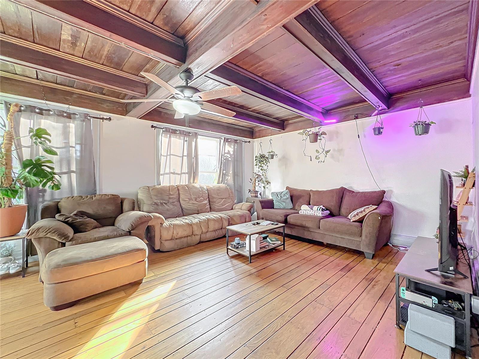 618 CATHCART AVE, ORLANDO, FL, 32803