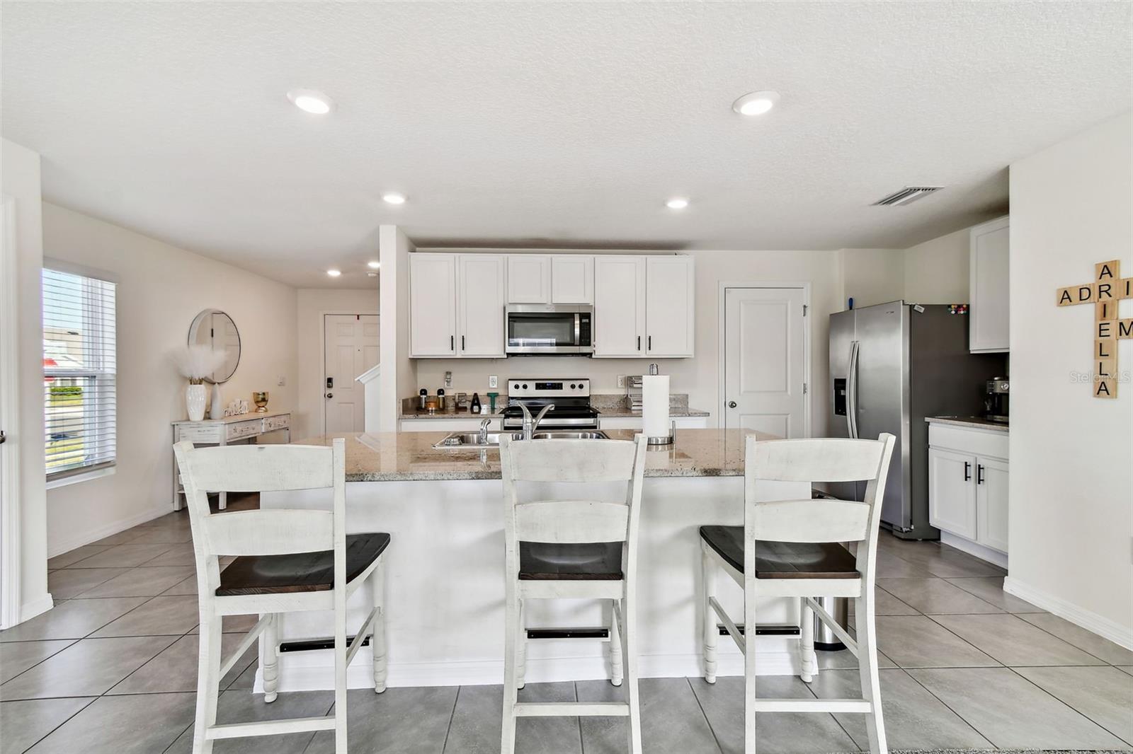 38296 SONNET LANDING AVE, ZEPHYRHILLS, FL, 33540