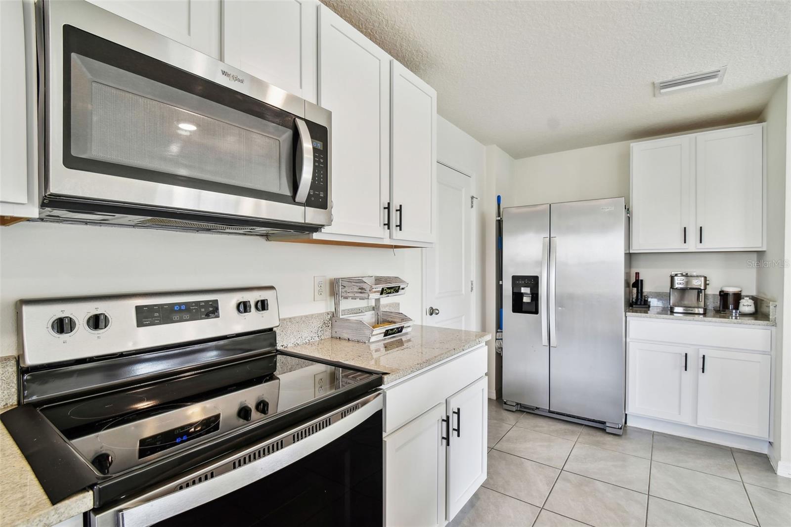 38296 SONNET LANDING AVE, ZEPHYRHILLS, FL, 33540