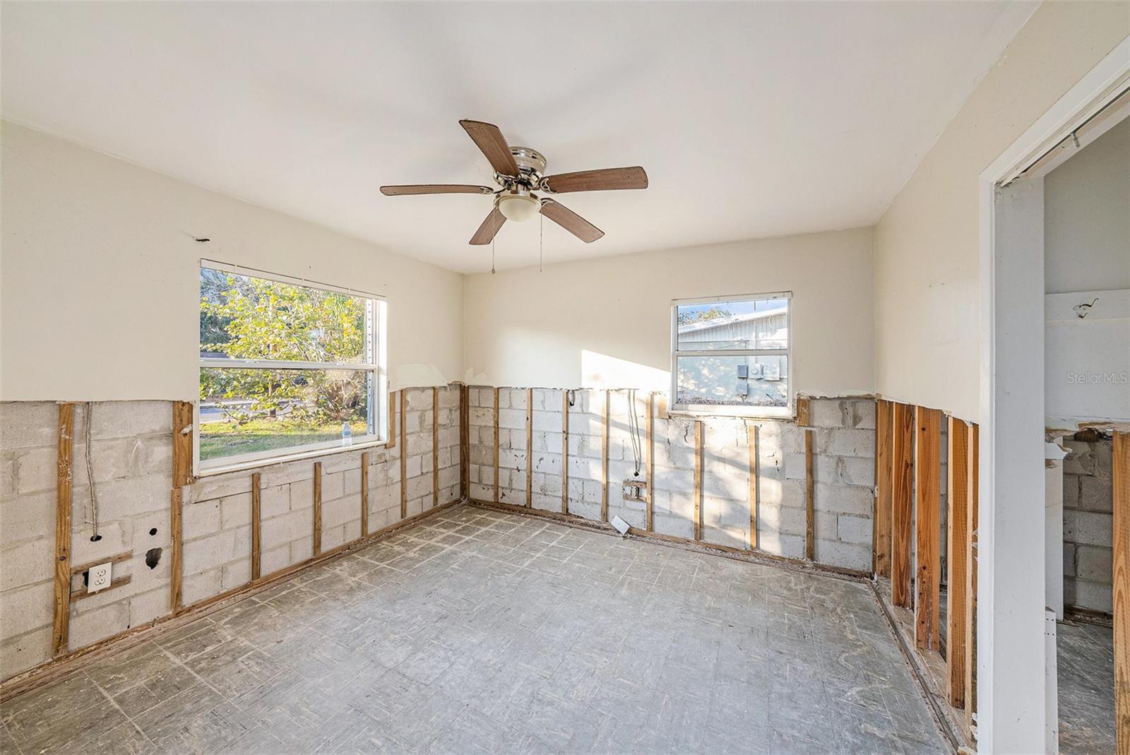415 COUNTRY CLUB DR, OLDSMAR, FL, 34677