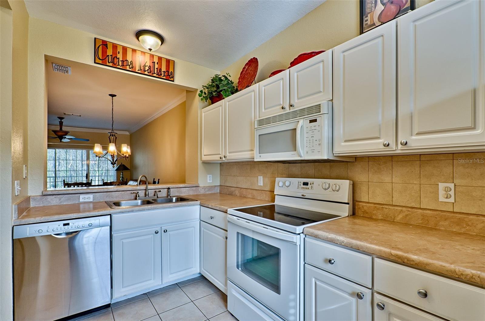 4856 NW 44TH AVE #107, GAINESVILLE, FL, 32606